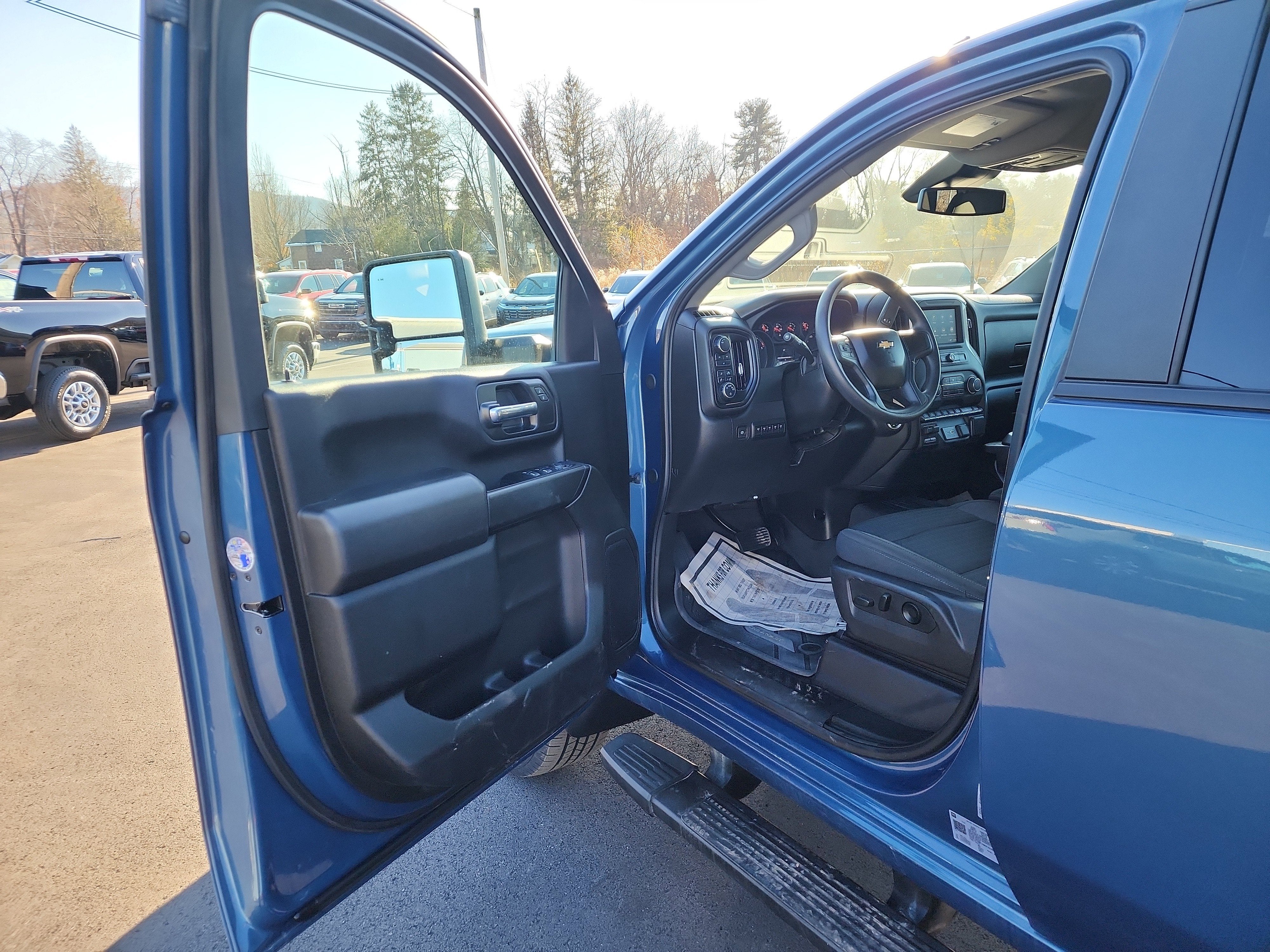 2024 Chevrolet Silverado 2500 HD Custom