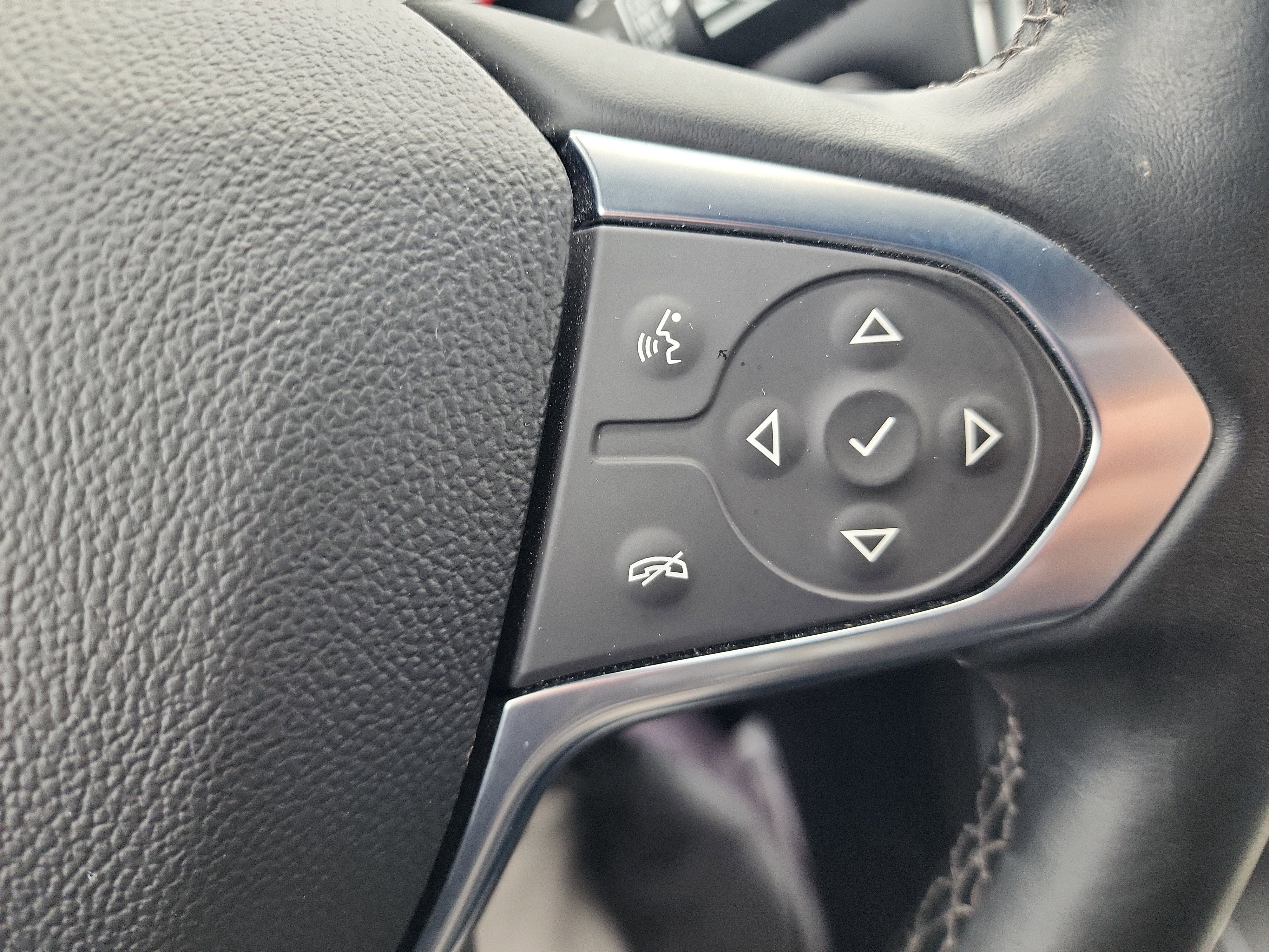 2024 Chevrolet Traverse Limited LT Cloth