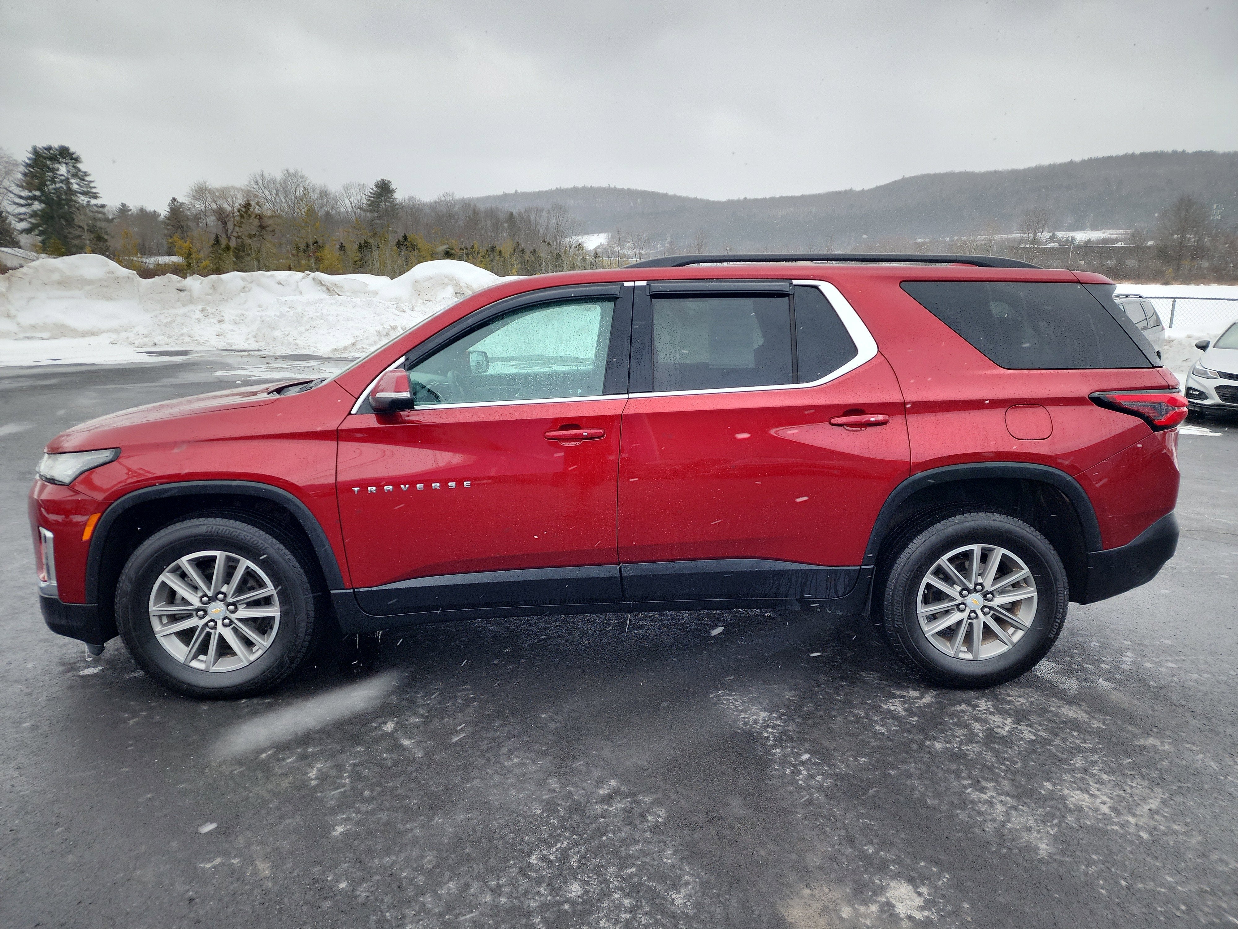 2024 Chevrolet Traverse Limited LT Cloth