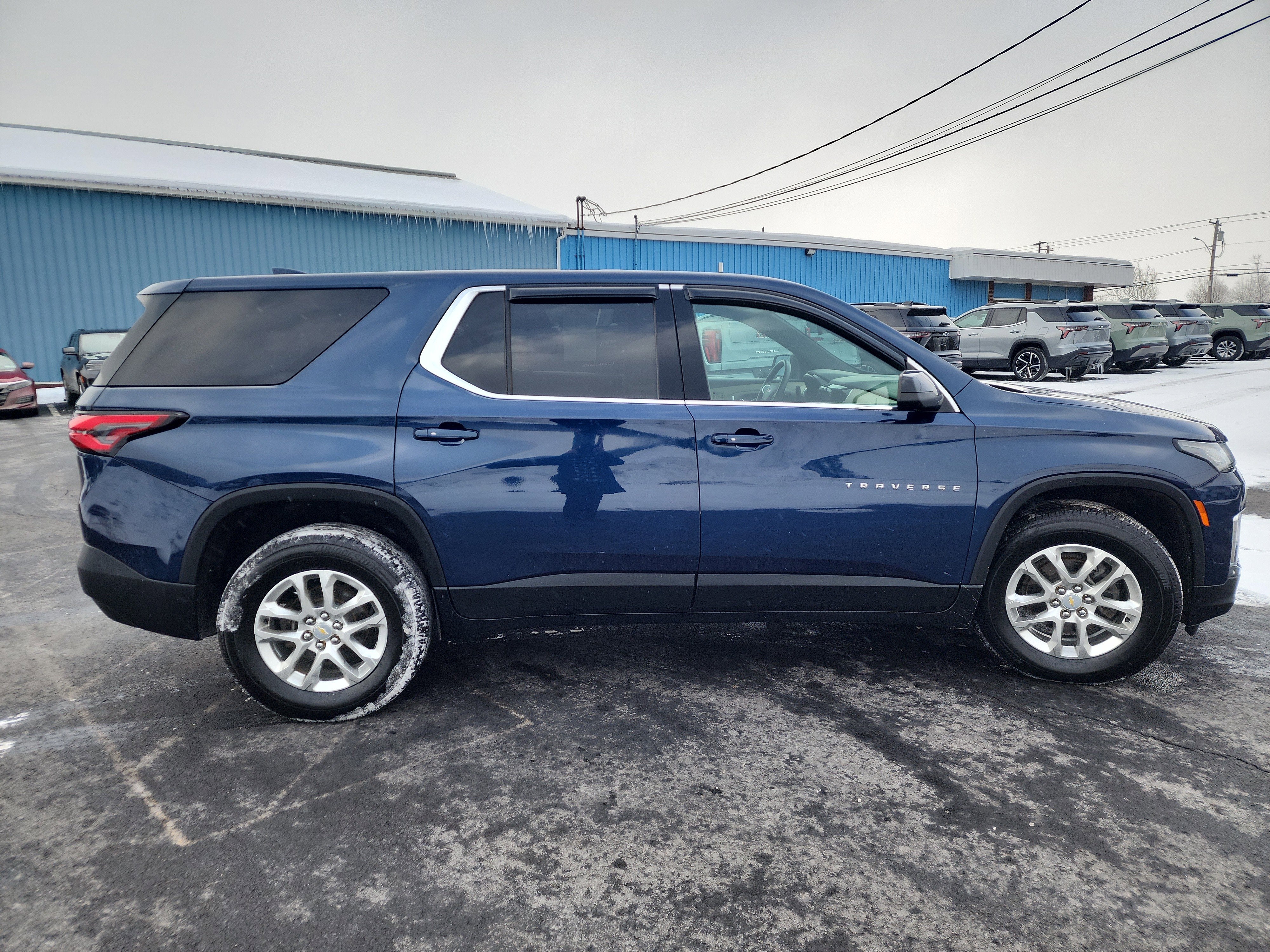 2022 Chevrolet Traverse LS