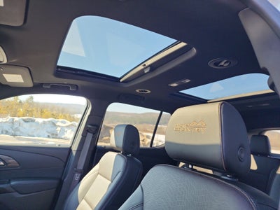 2023 Chevrolet Traverse High Country