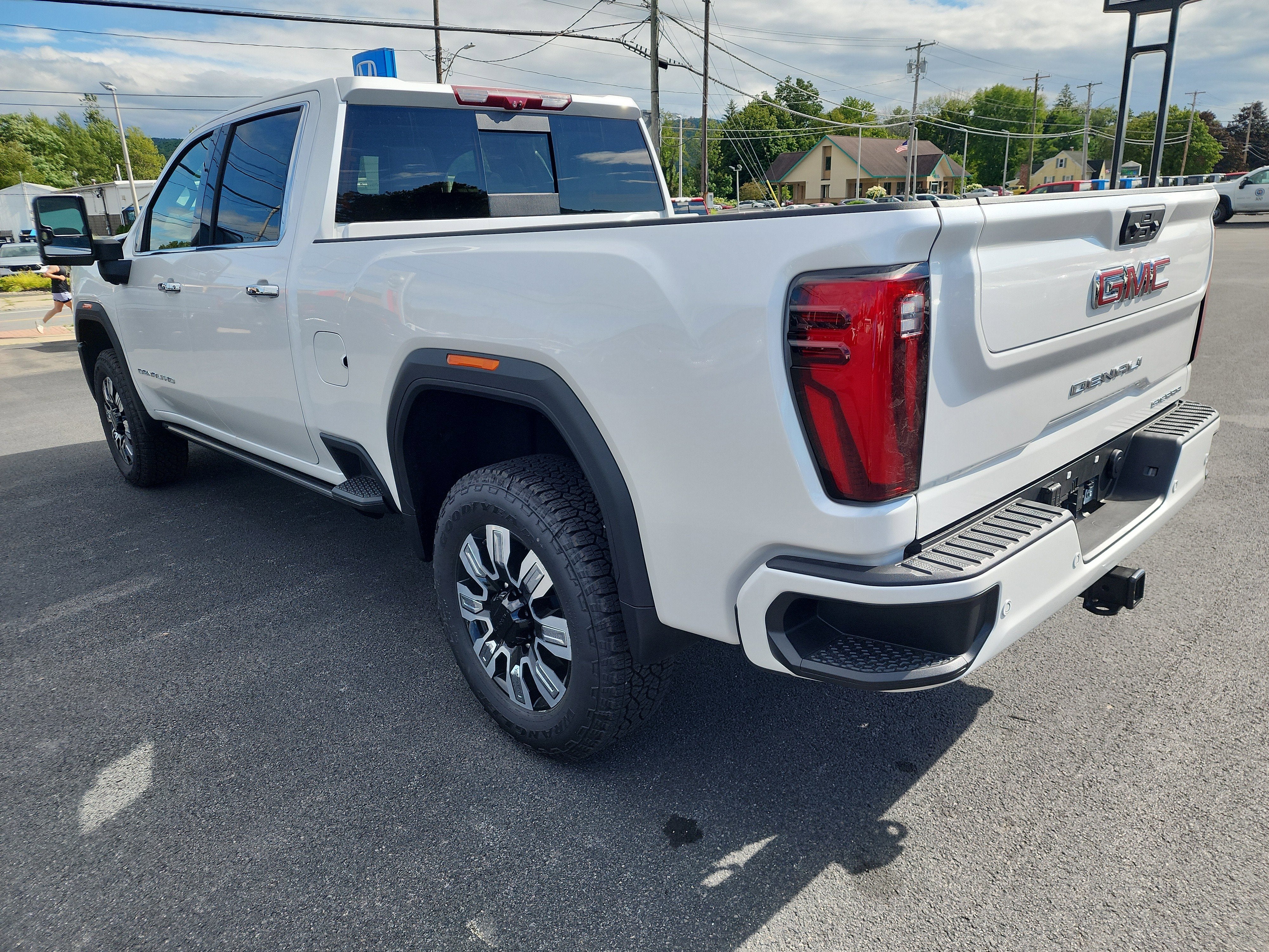 2025 GMC Sierra 2500 HD Denali