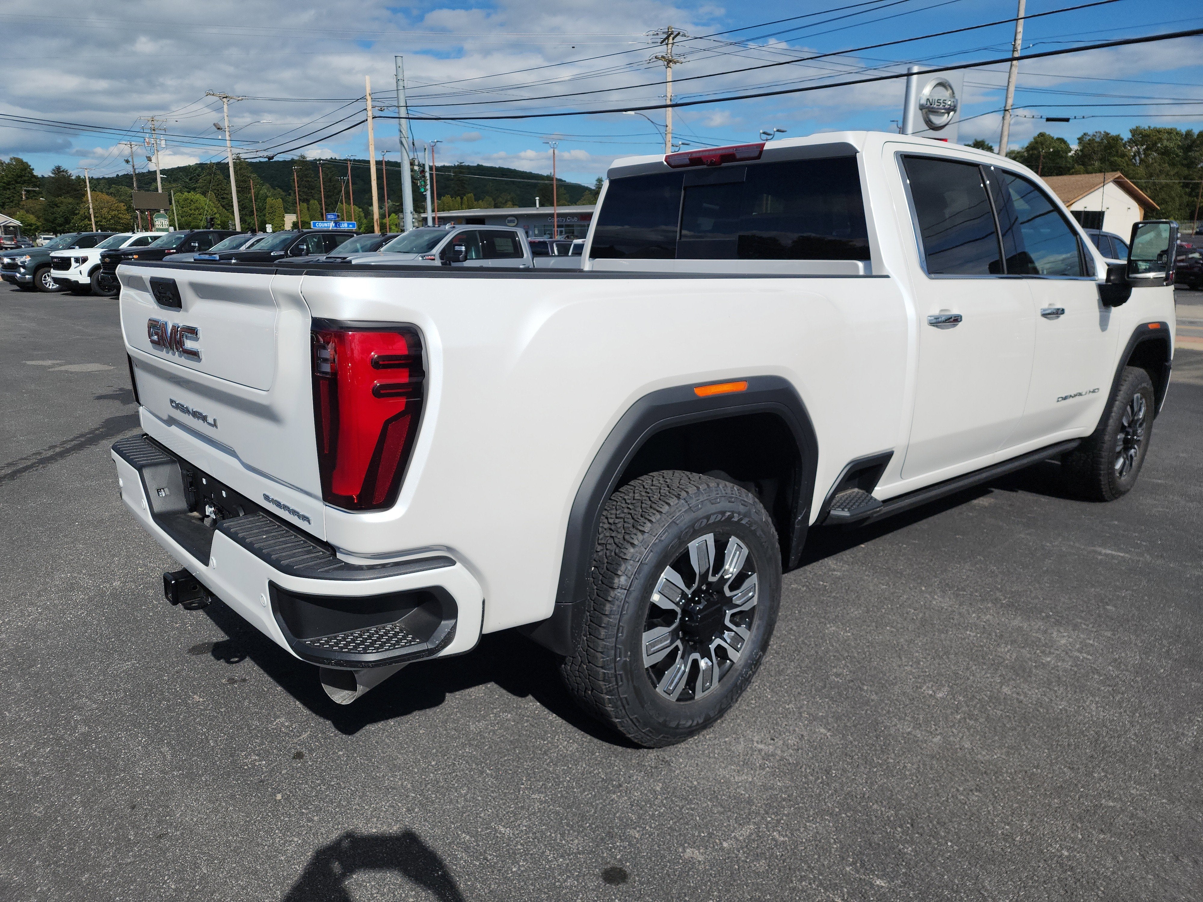 2025 GMC Sierra 2500 HD Denali
