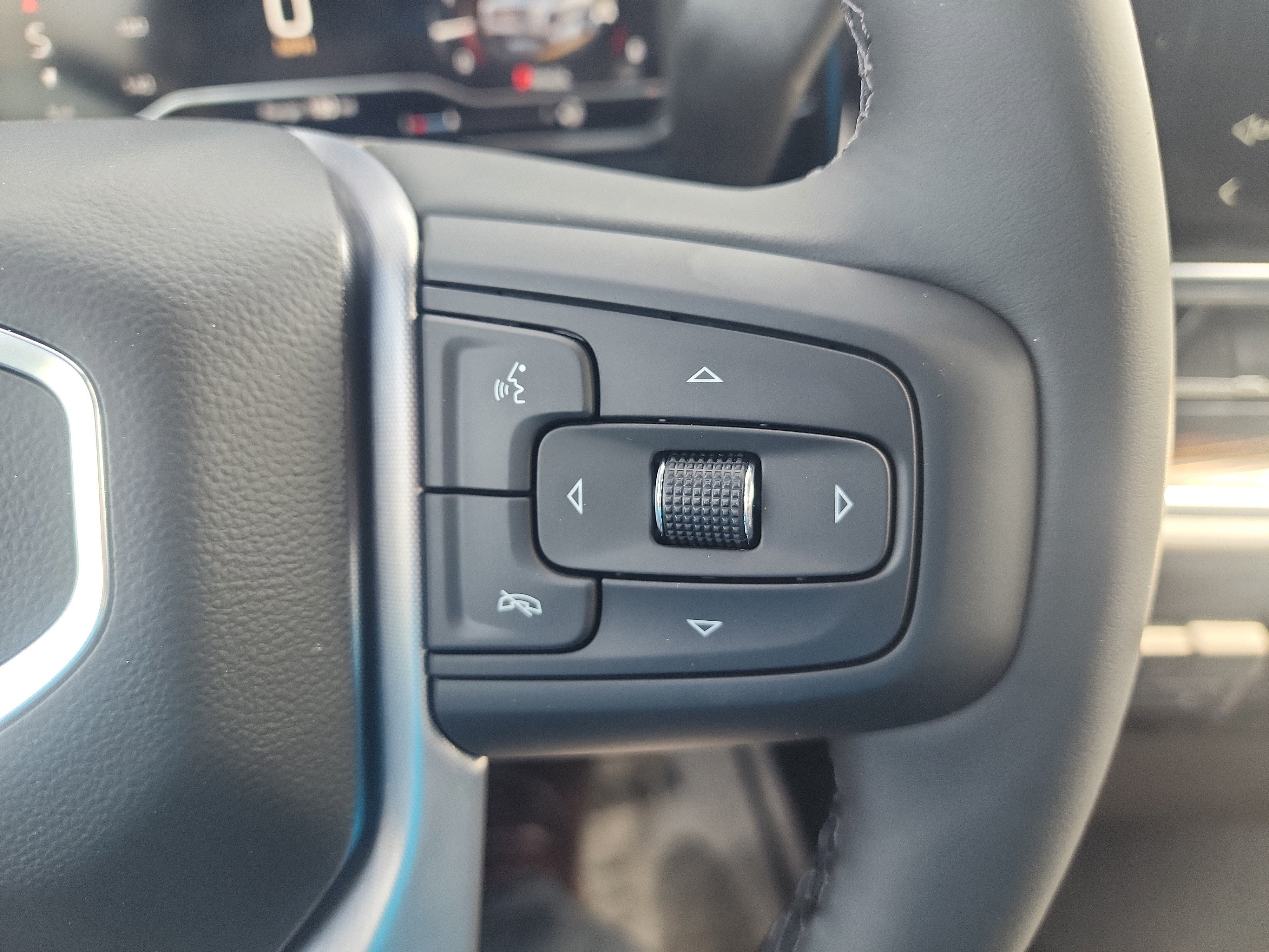 2025 GMC Sierra 1500 SLE