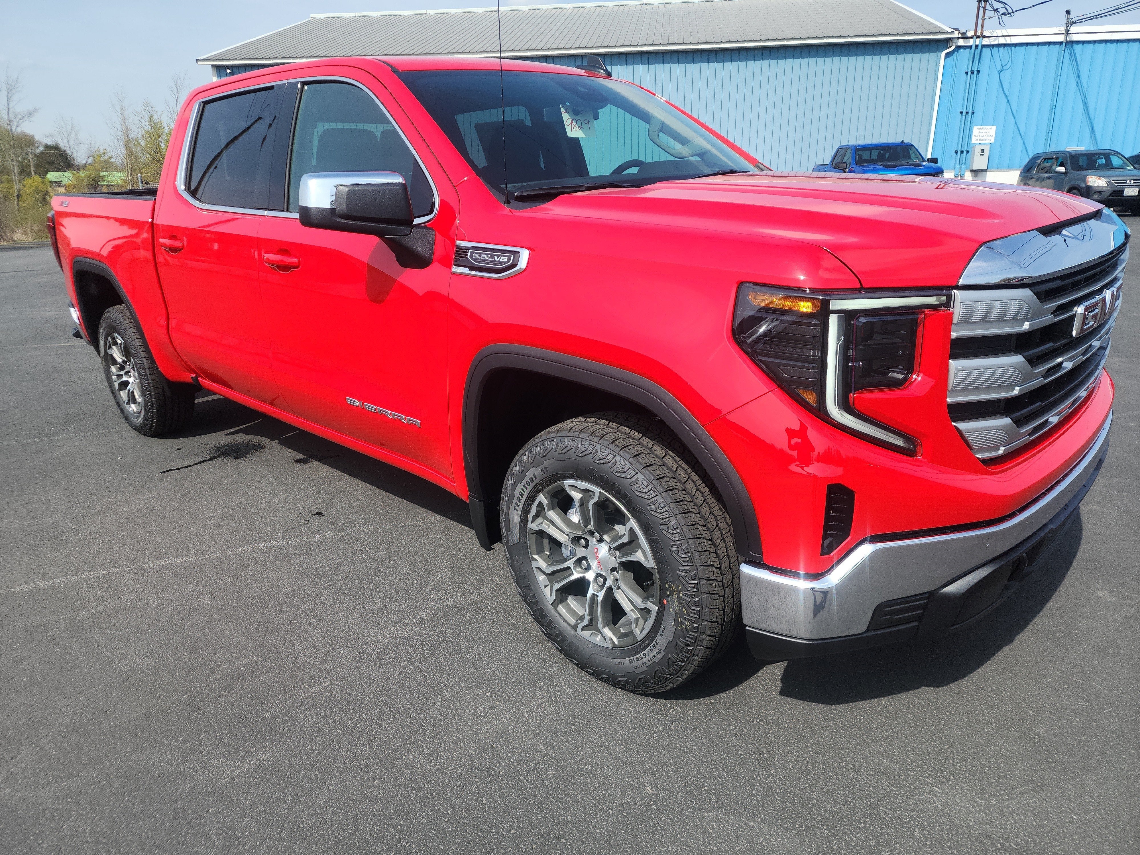 2025 GMC Sierra 1500 SLE