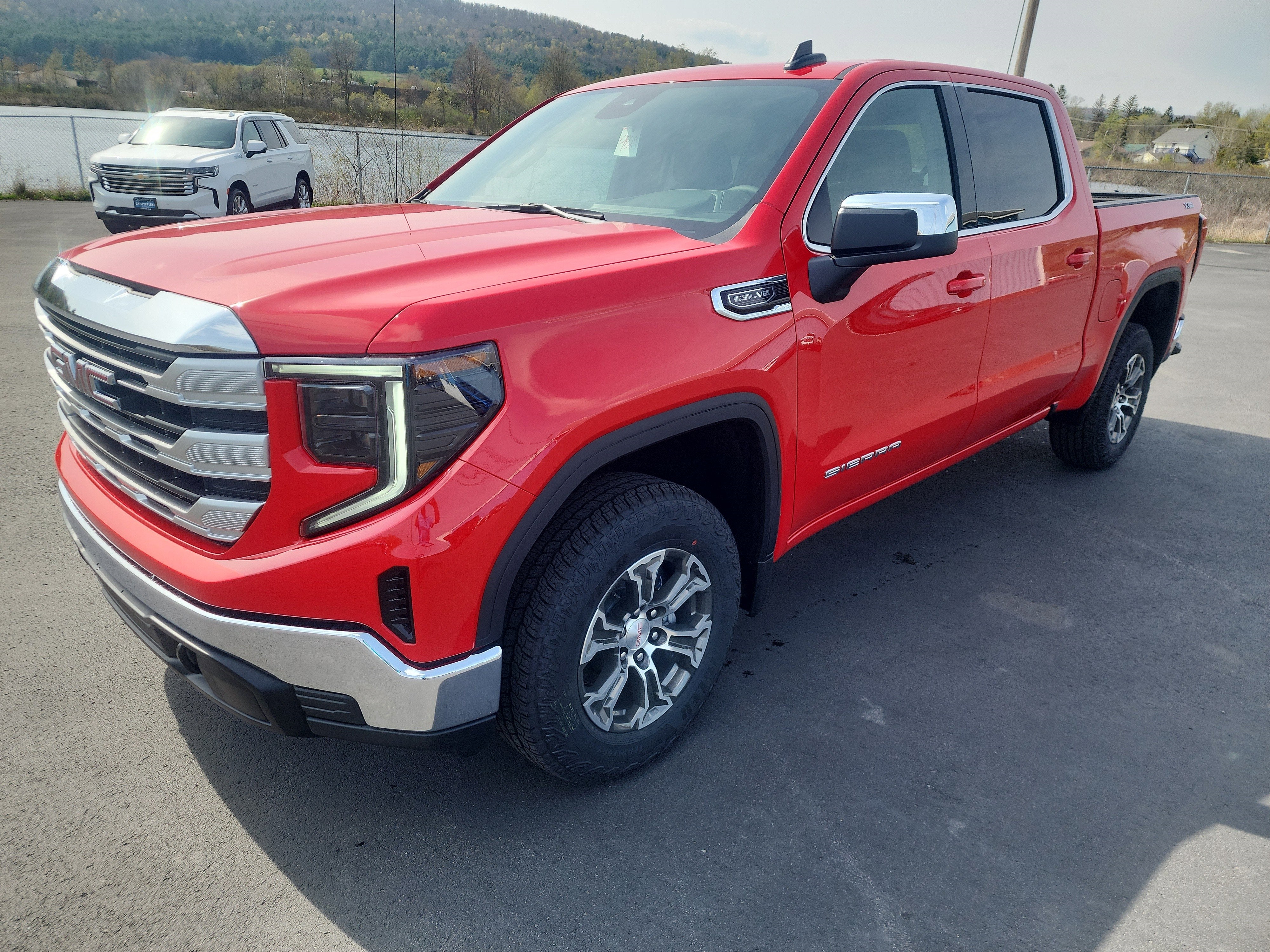 2025 GMC Sierra 1500 SLE