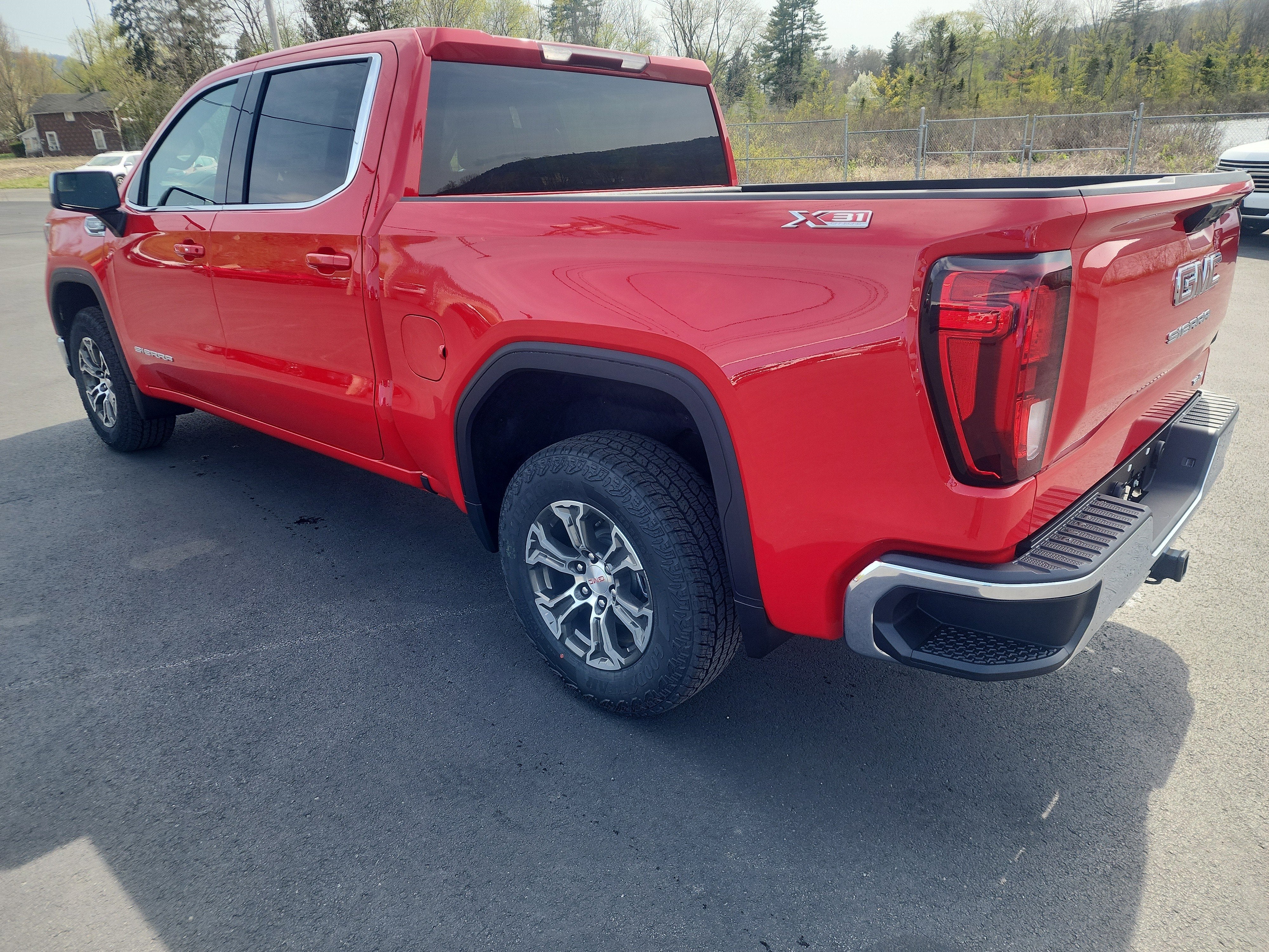 2025 GMC Sierra 1500 SLE