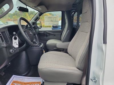 2025 GMC Savana Cargo 3500 Work Van