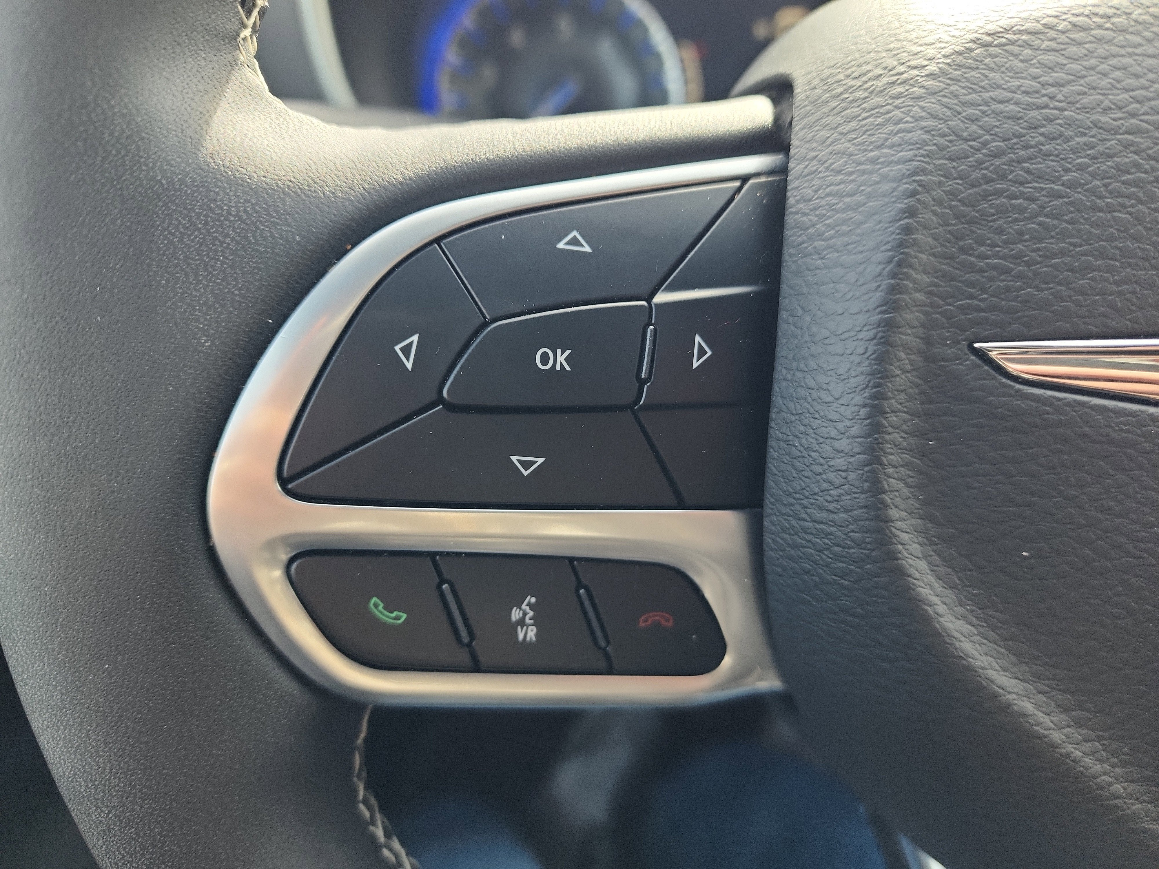 2025 Chrysler Voyager LX