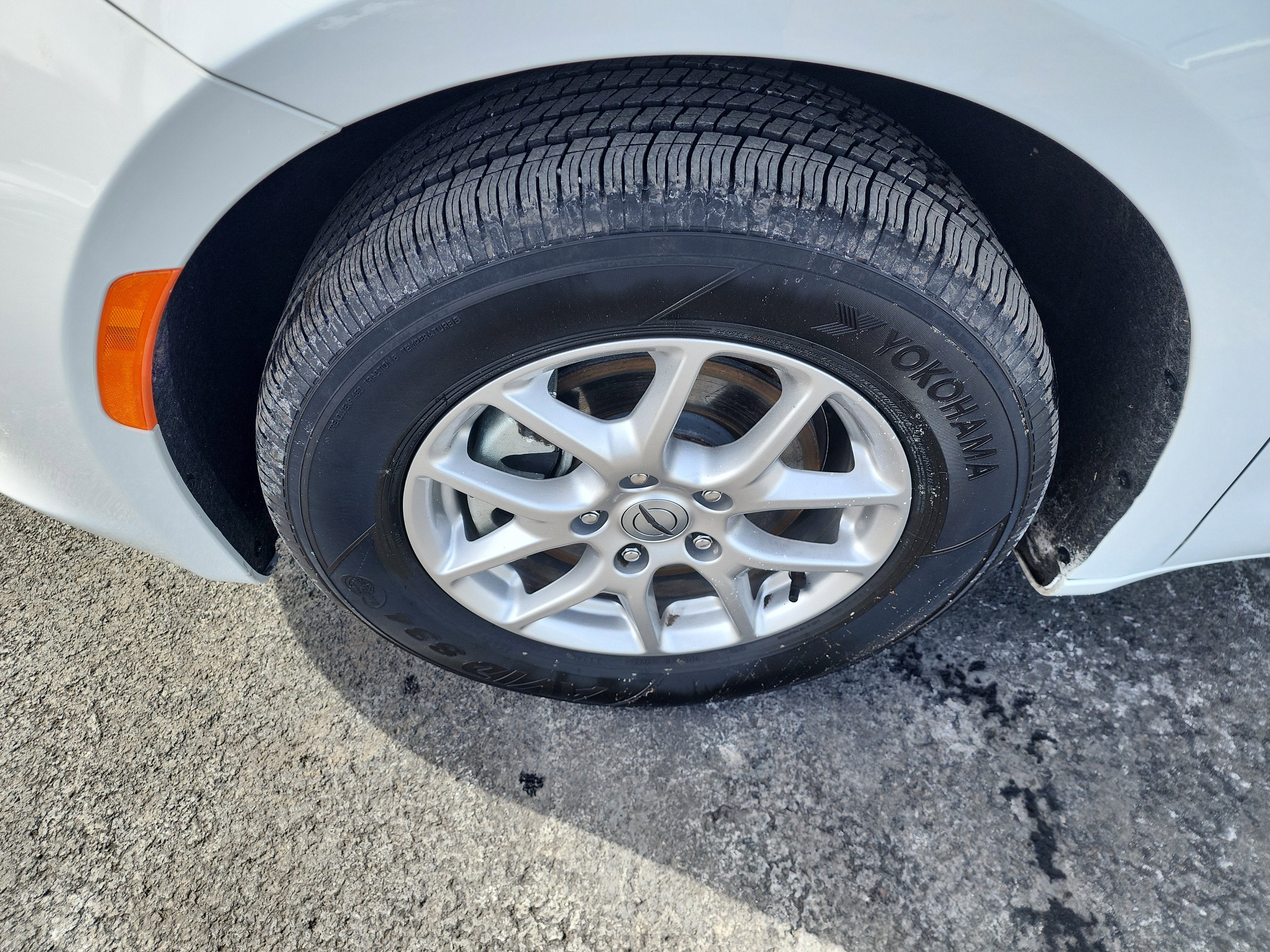 2025 Chrysler Voyager LX