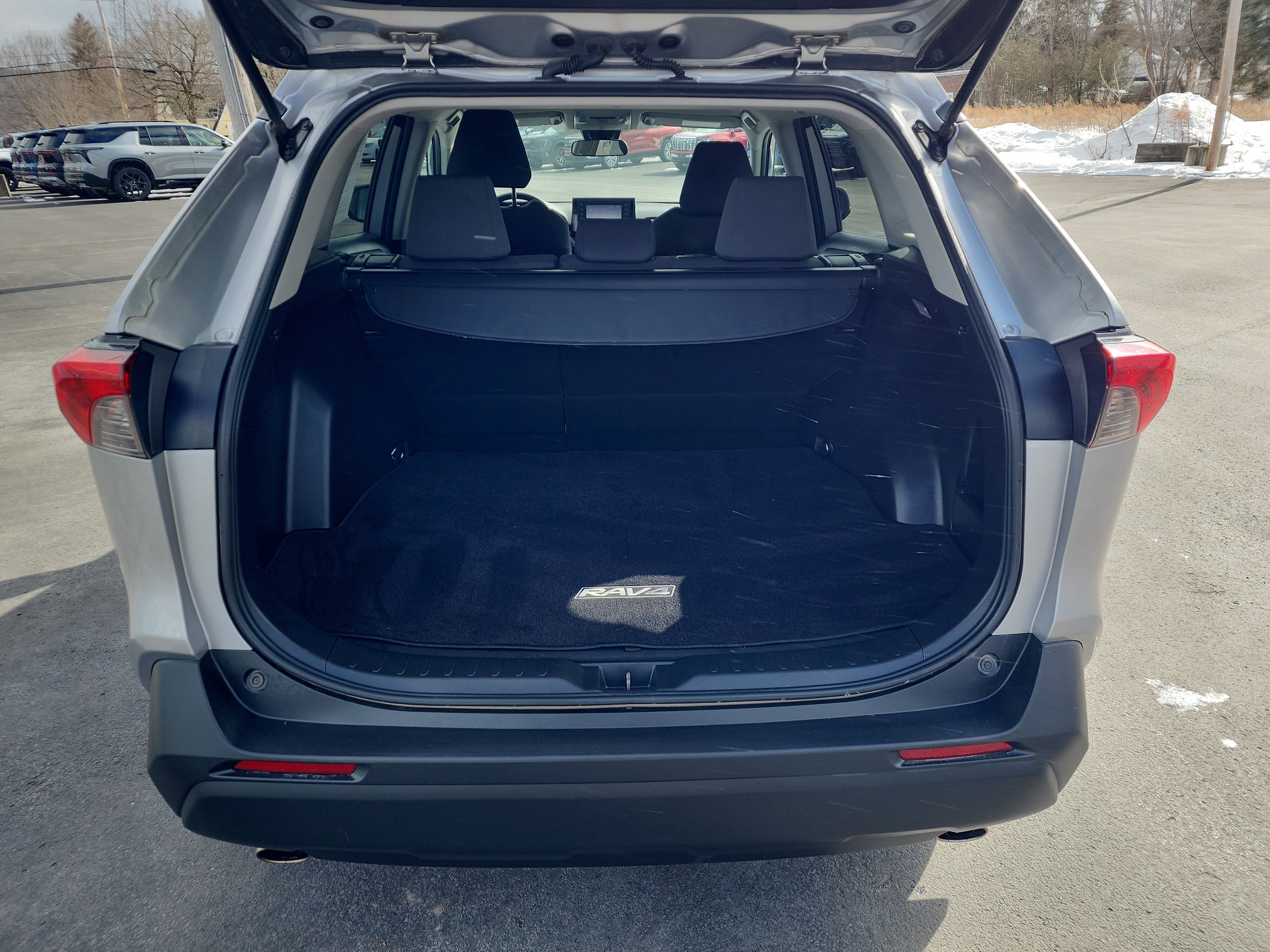 2020 Toyota RAV4 XLE