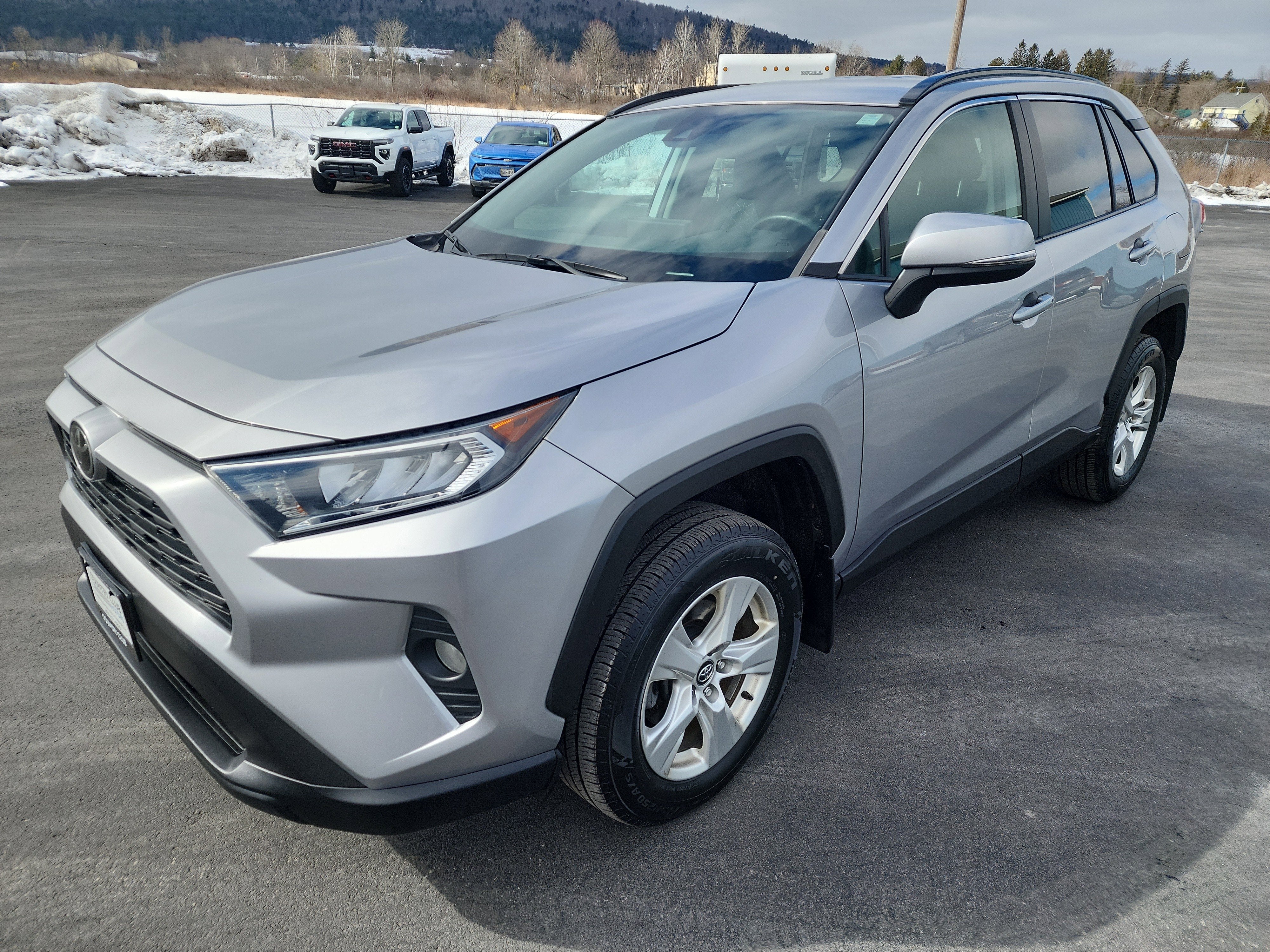 2020 Toyota RAV4 XLE