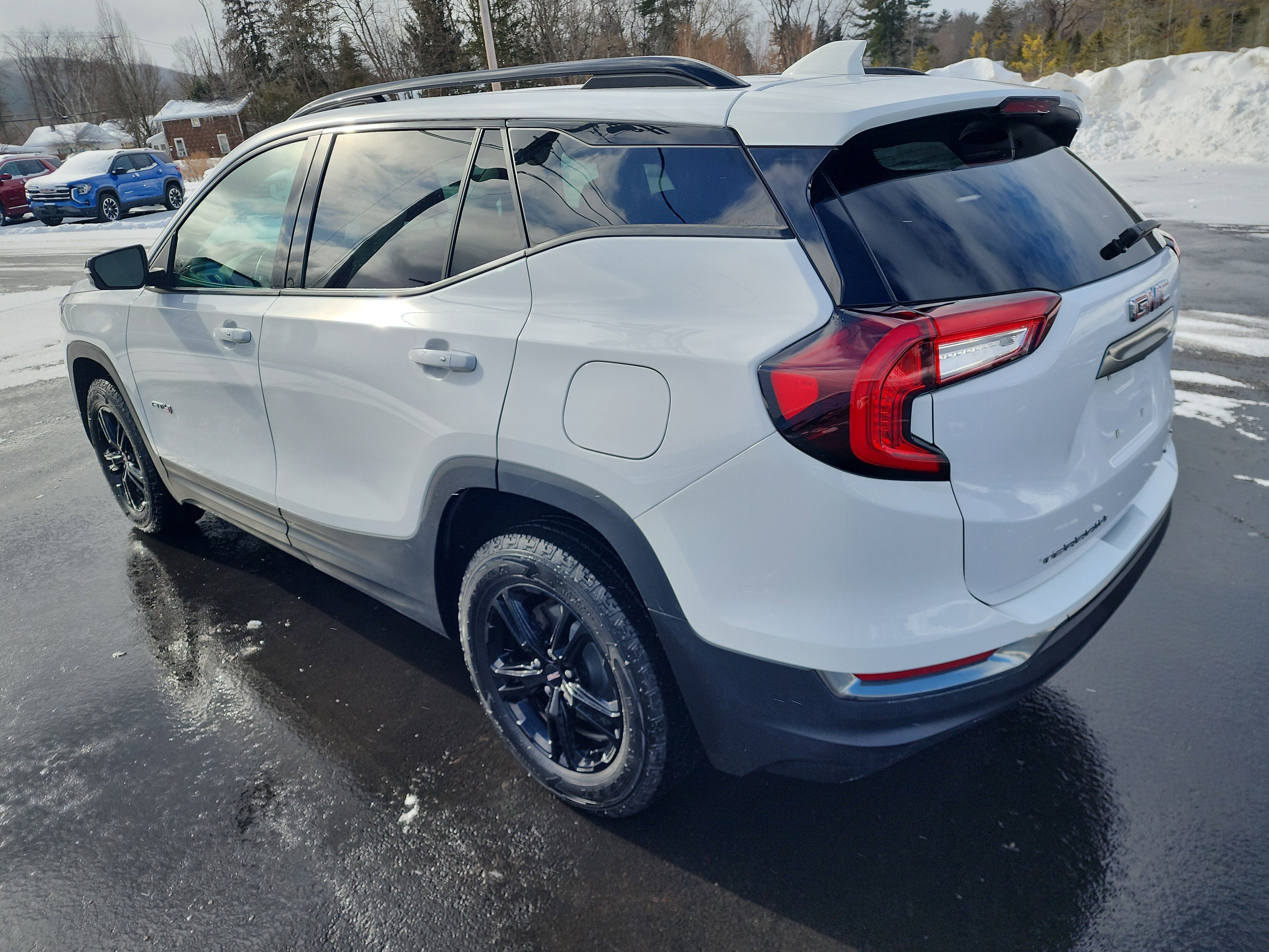 2023 GMC Terrain AT4
