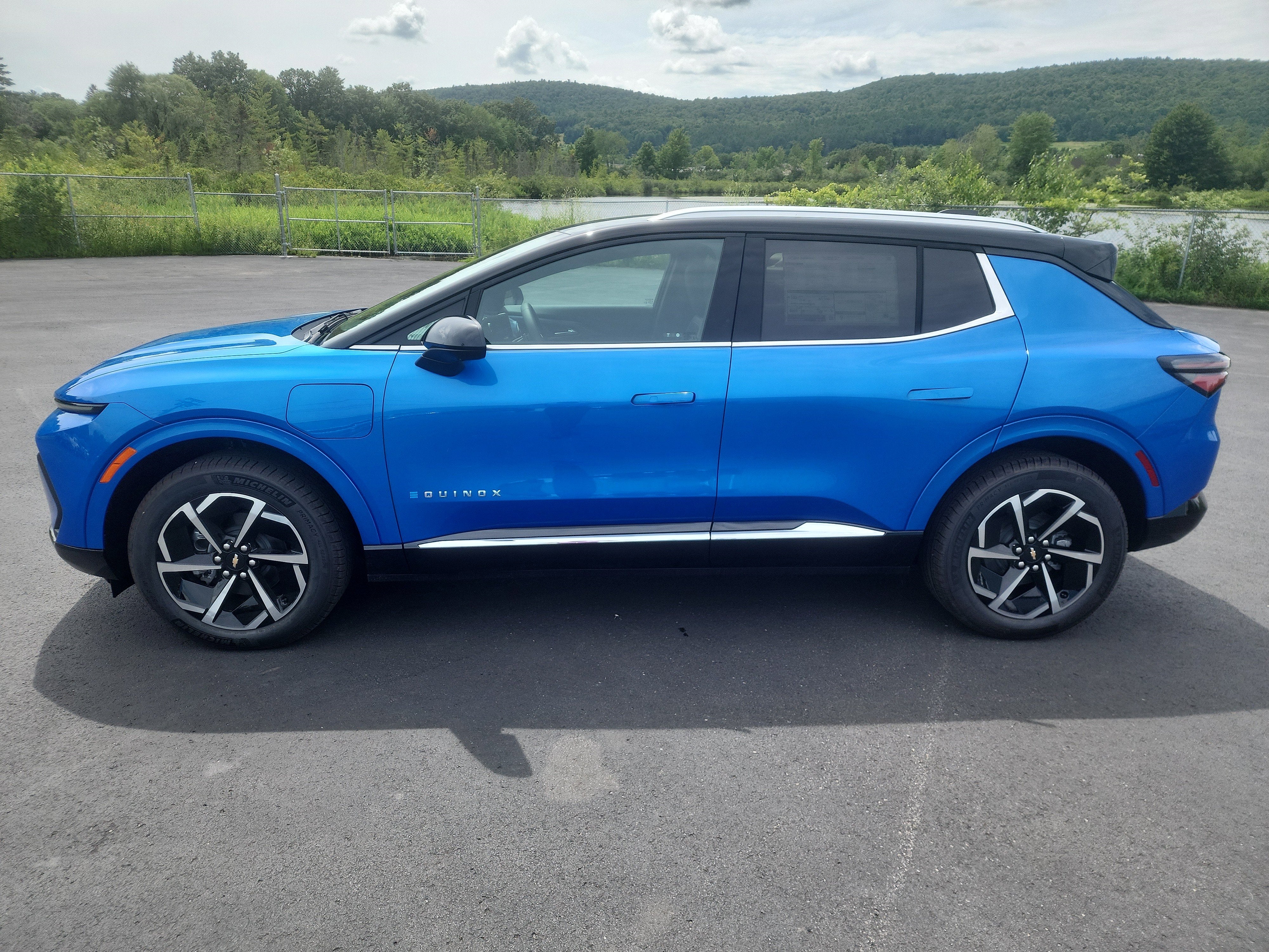 2025 Chevrolet Equinox EV LT