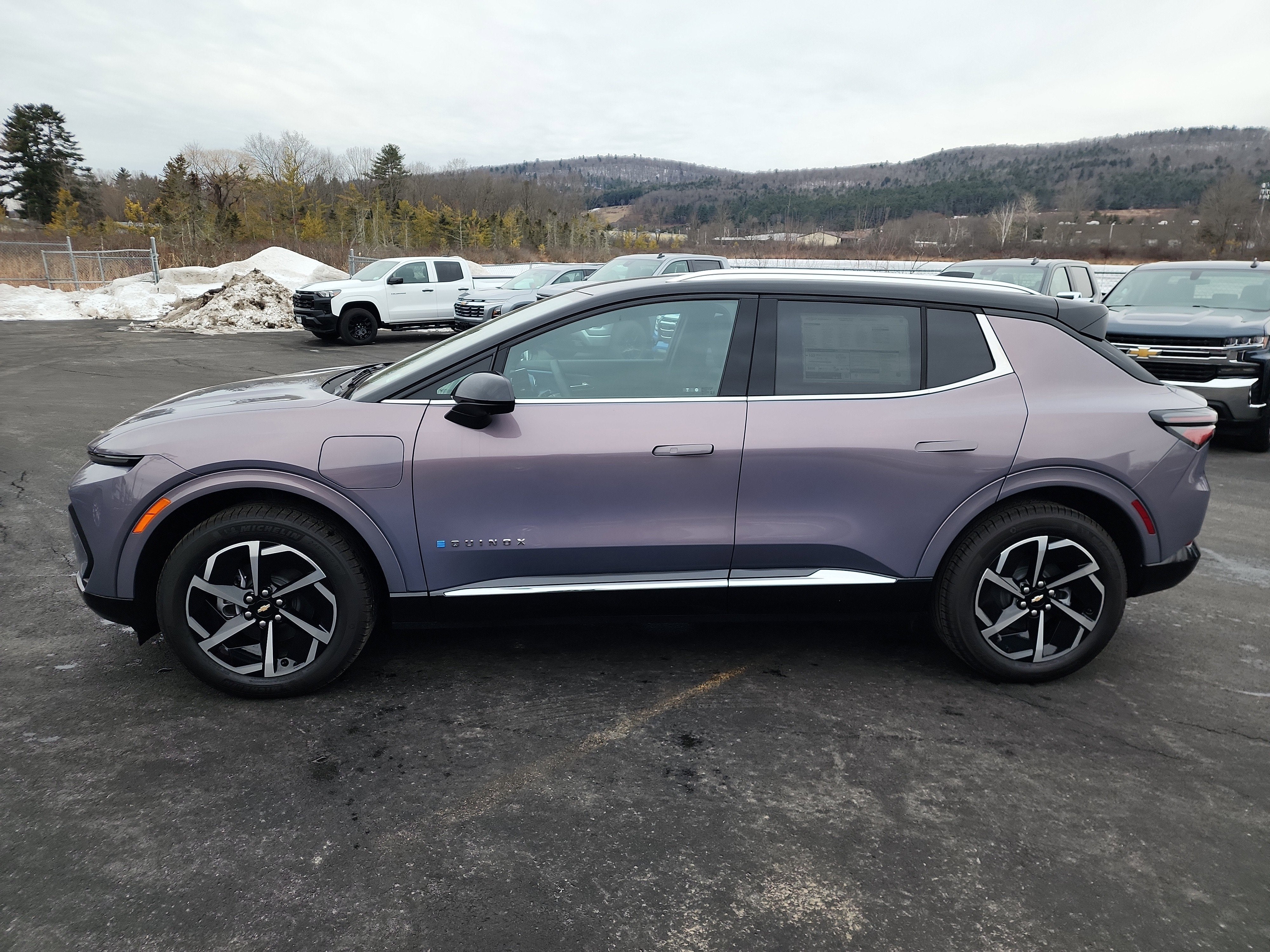 2025 Chevrolet Equinox EV LT