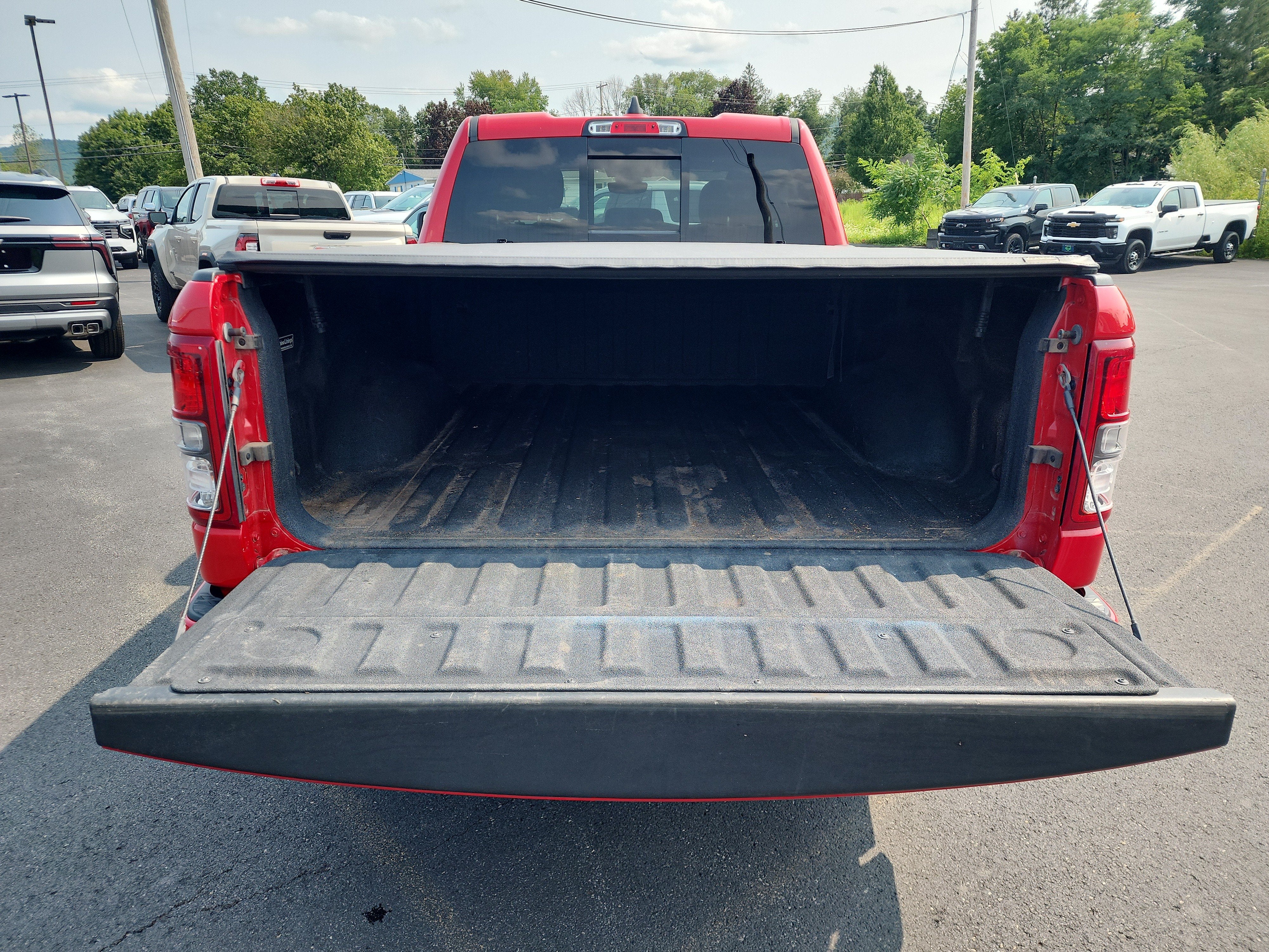 2022 RAM 1500 Big Horn Quad Cab 4x4 6'4" Box