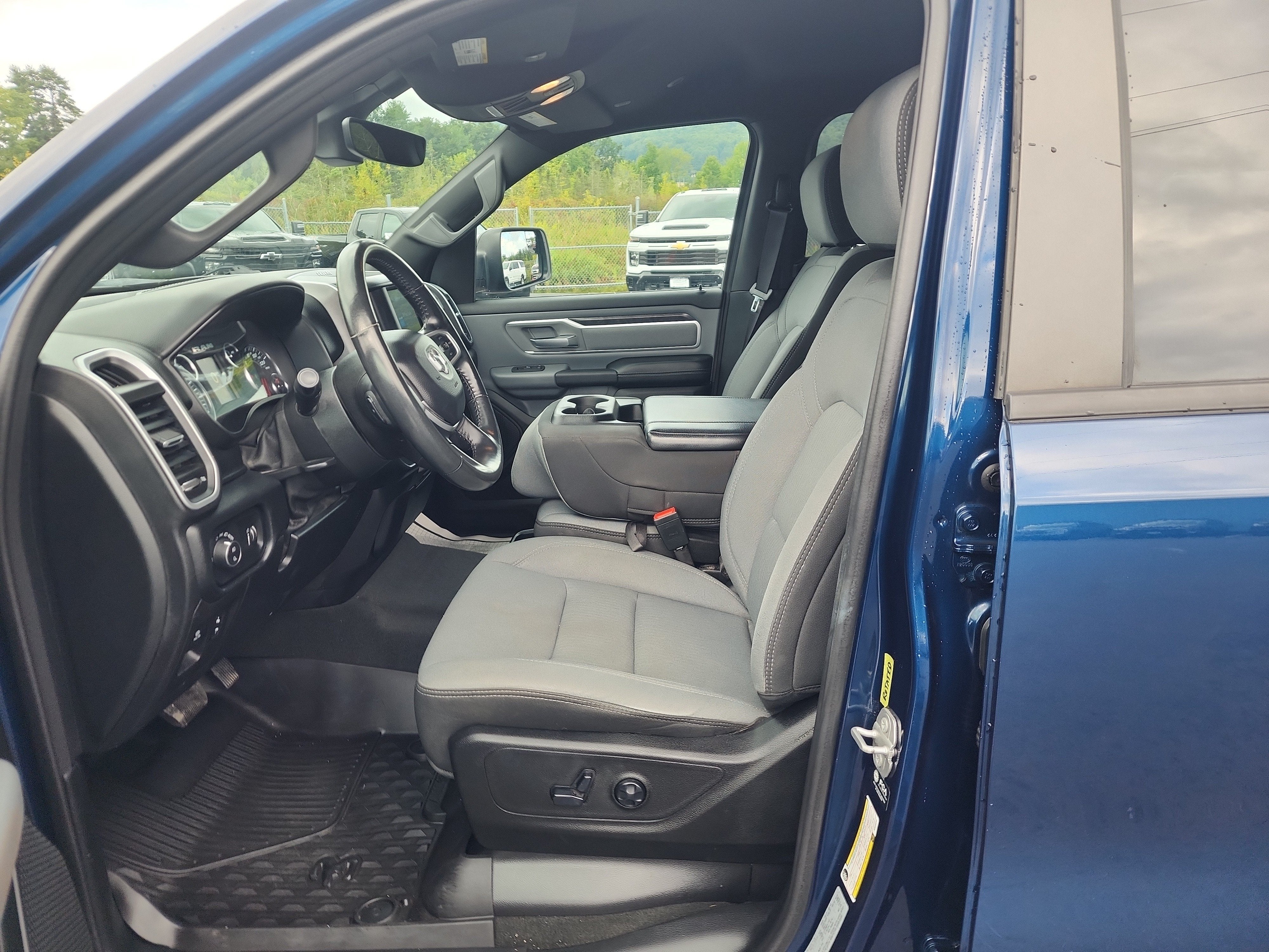 2021 RAM 1500 Big Horn Quad Cab 4x4 6'4" Box
