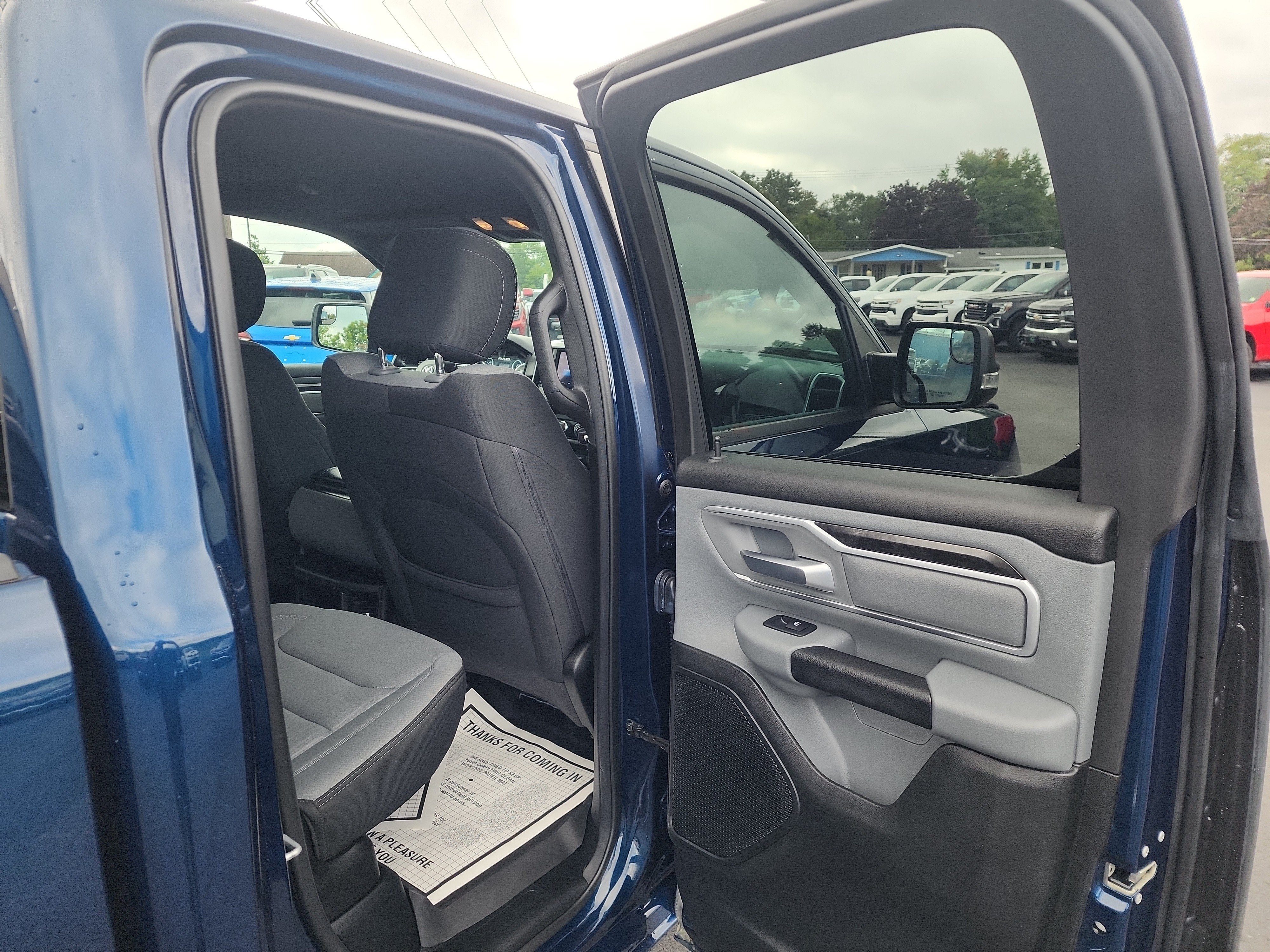 2021 RAM 1500 Big Horn Quad Cab 4x4 6'4" Box