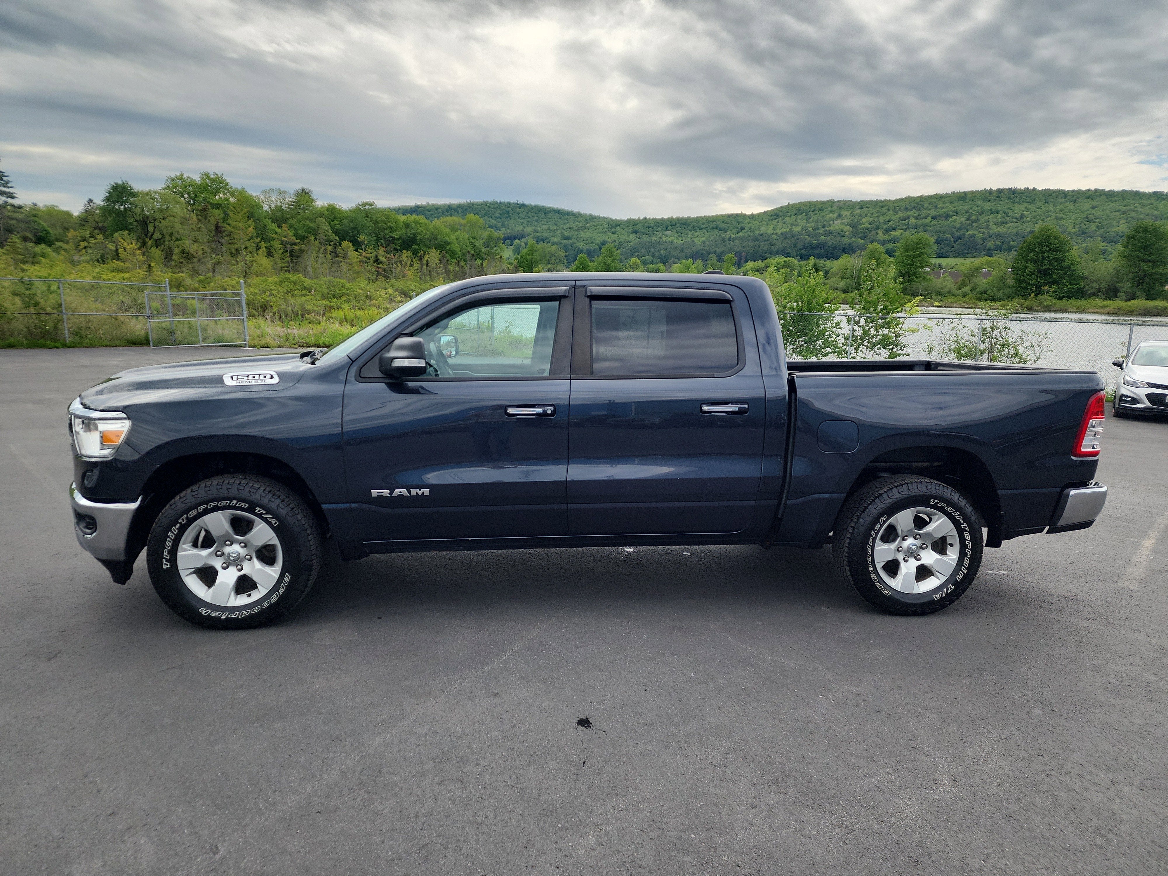 2019 RAM 1500 Big Horn/Lone Star Crew Cab 4x4 5'7" Box
