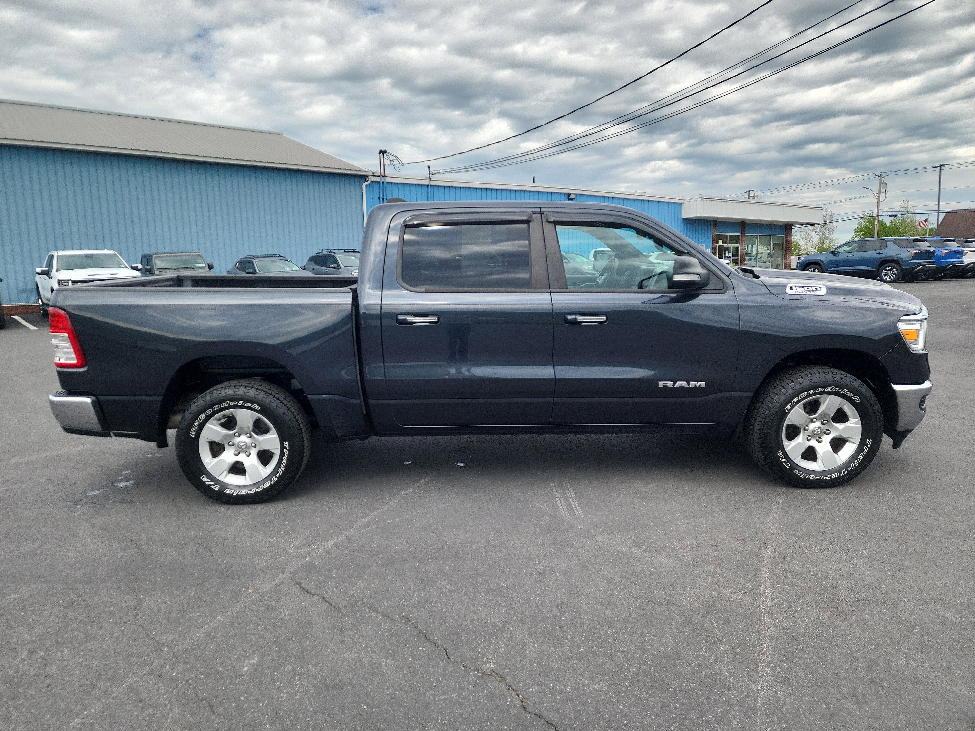 2019 RAM 1500 Big Horn/Lone Star Crew Cab 4x4 5'7" Box