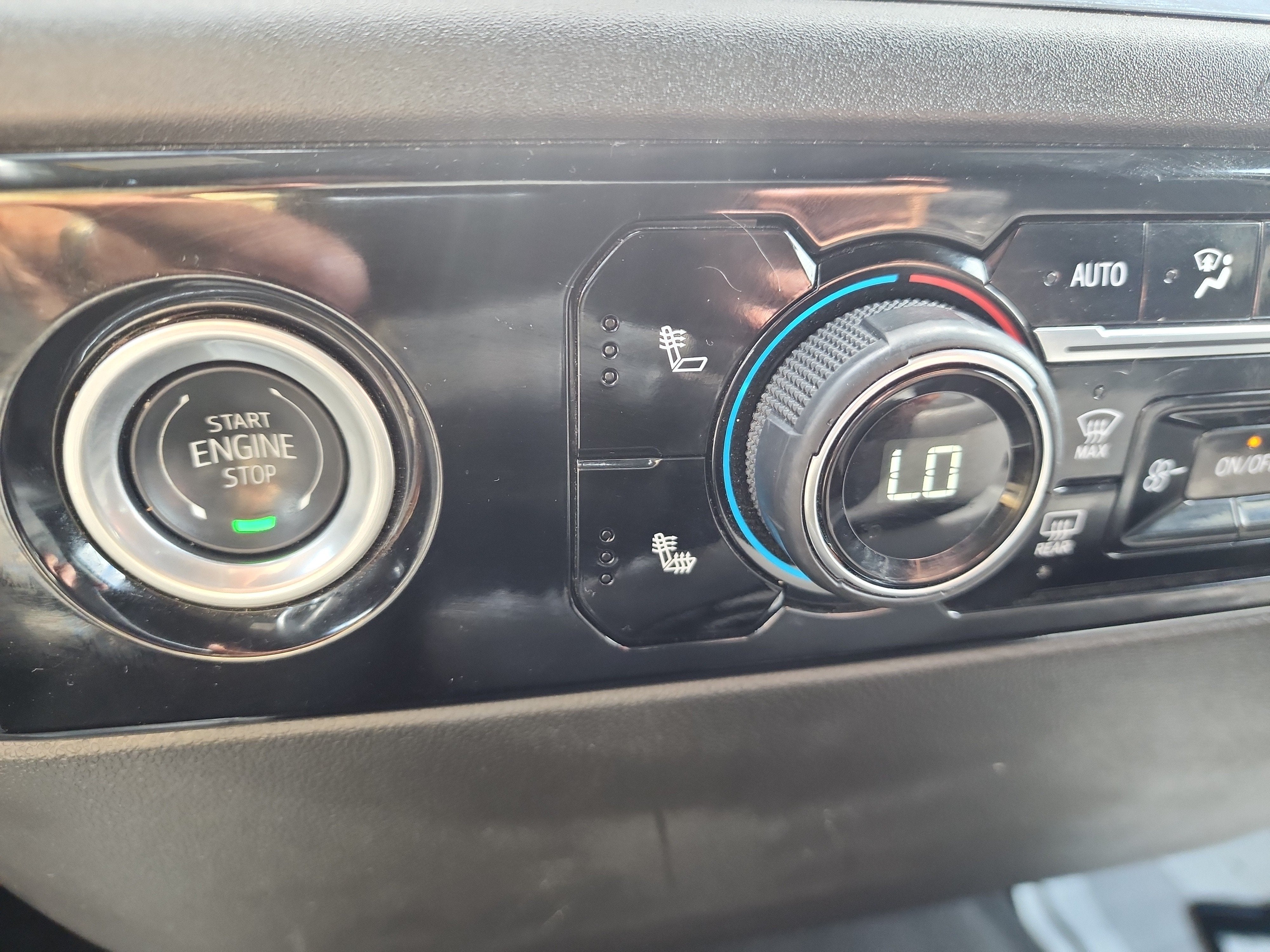 2024 Chevrolet Silverado 1500 LT - Photo 16