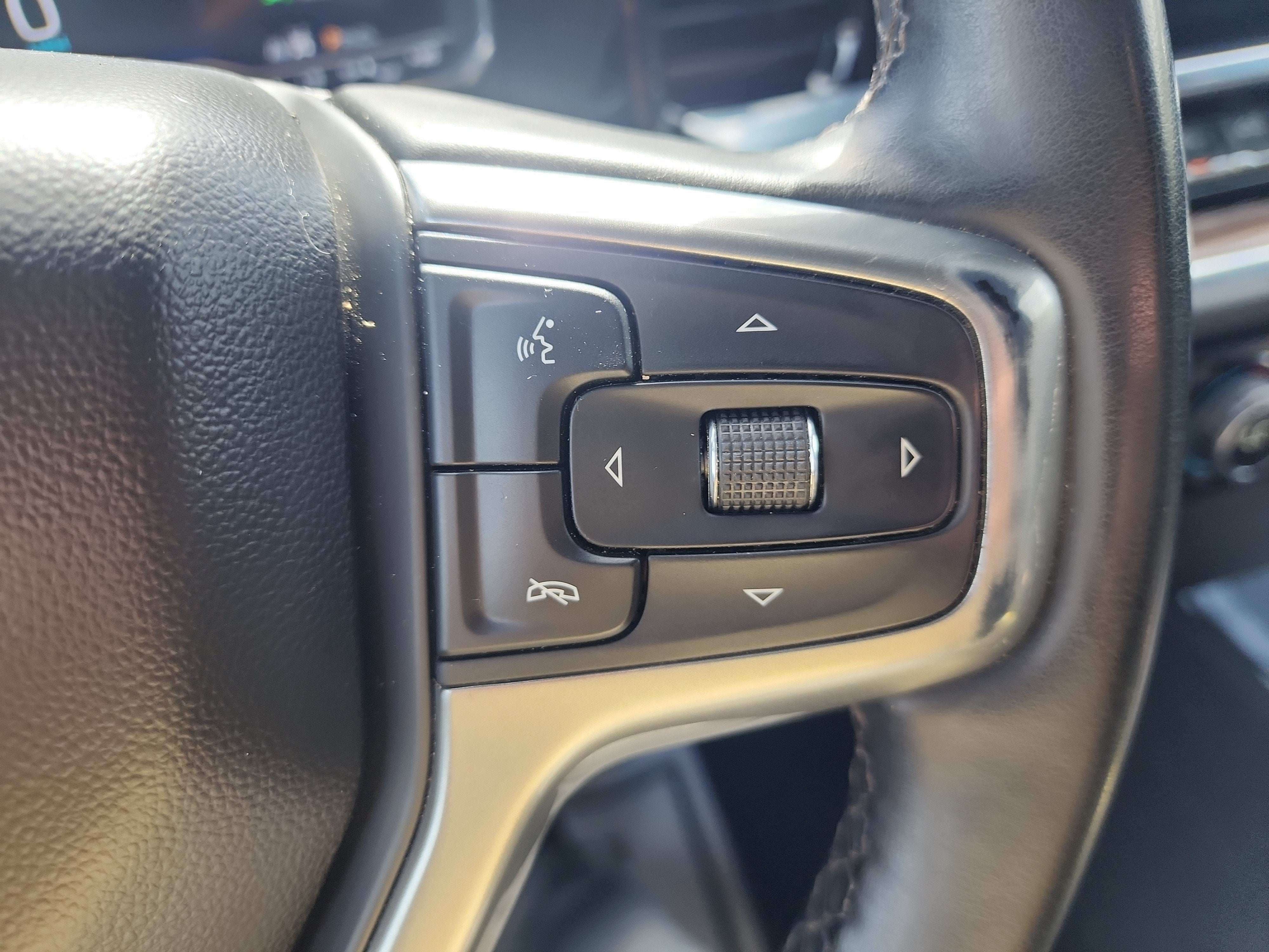 2024 Chevrolet Silverado 1500 LT - Photo 19