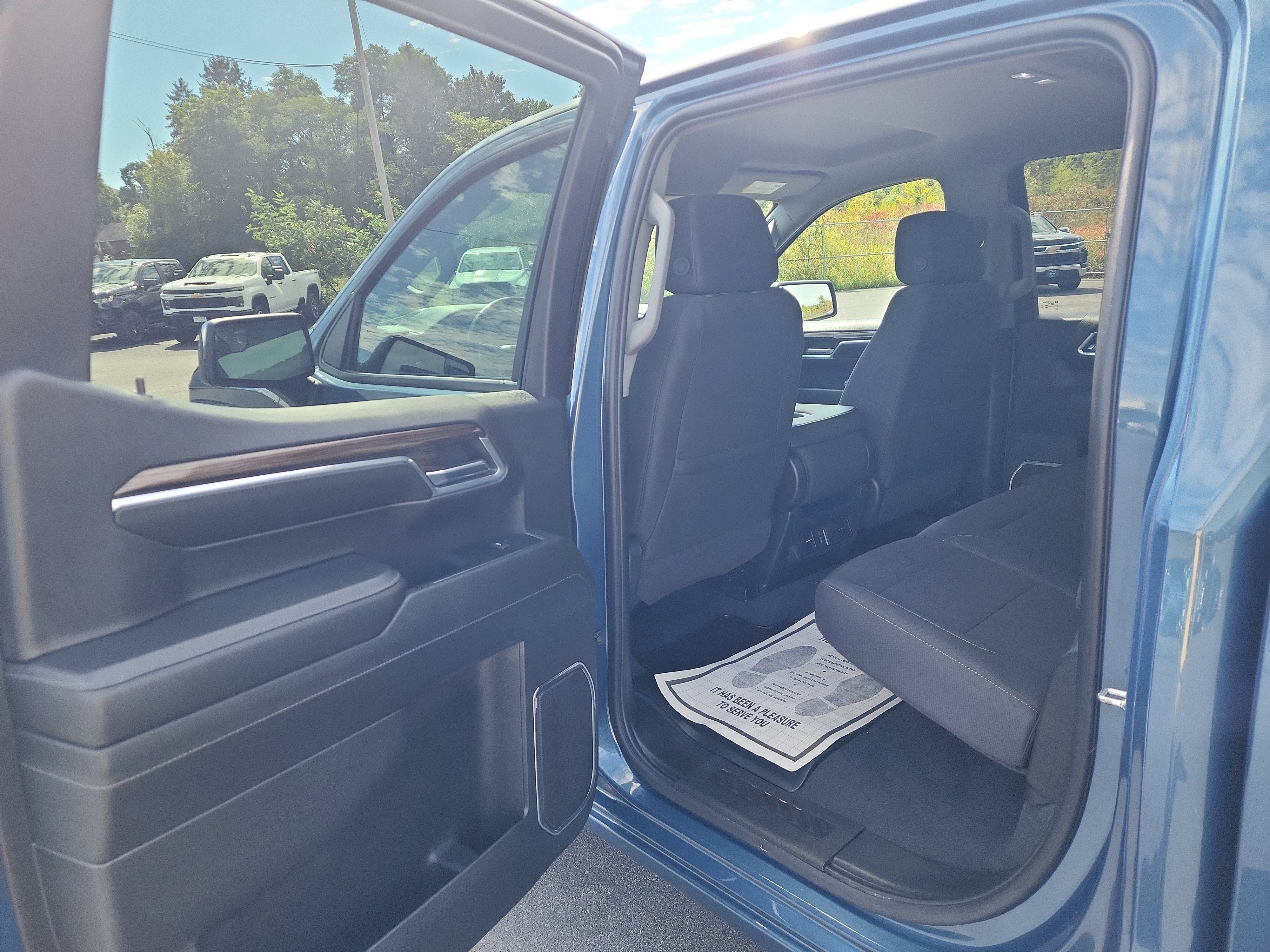 2024 Chevrolet Silverado 1500 LT - Photo 24