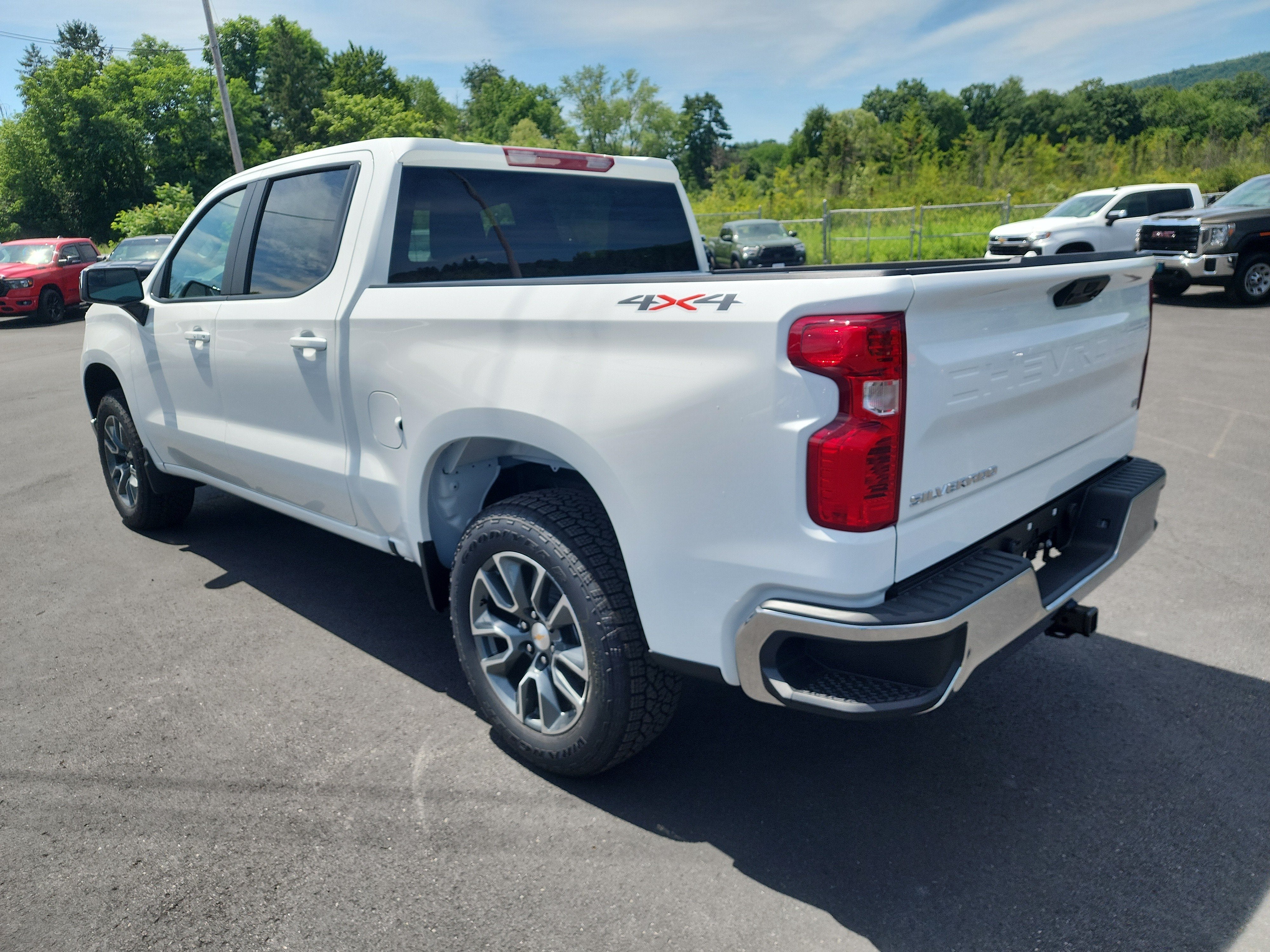 2026 Chevrolet Silverado 1500 LT (2FL)