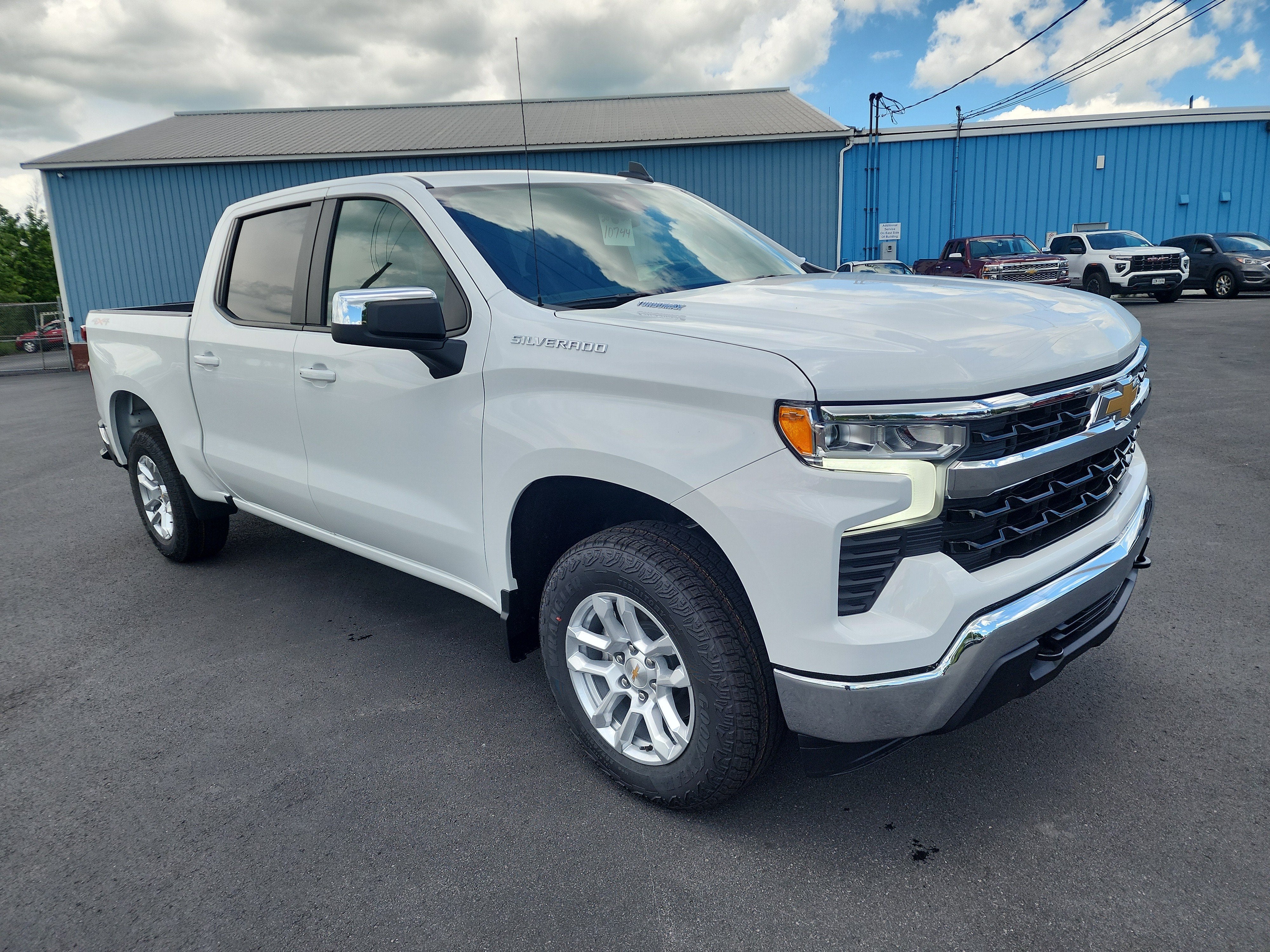 2026 Chevrolet Silverado 1500 LT (2FL)