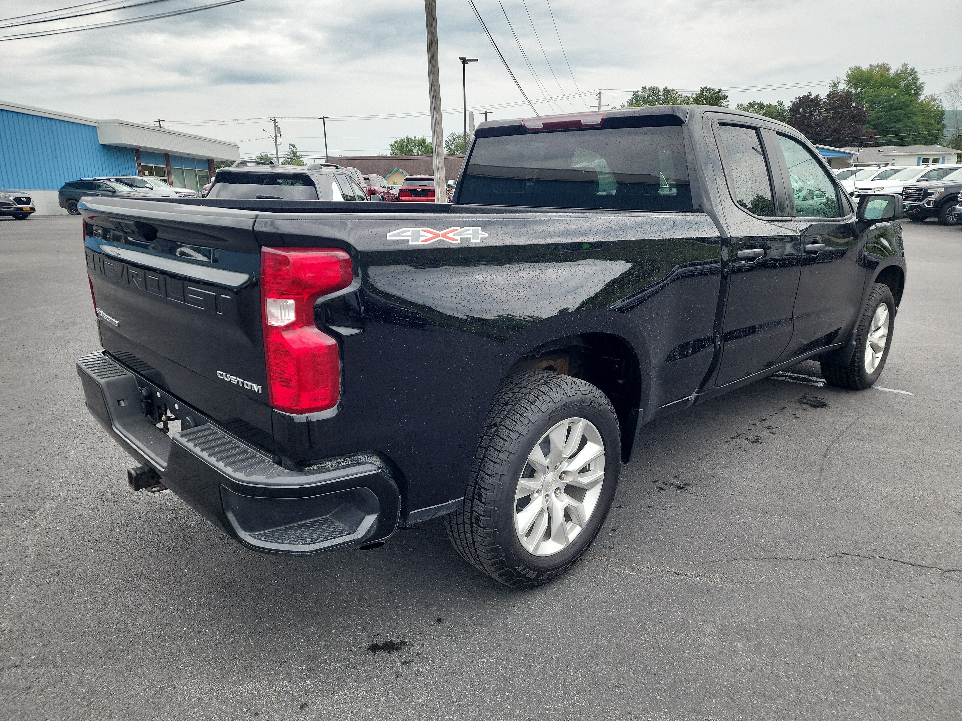 2023 Chevrolet Silverado 1500 Custom