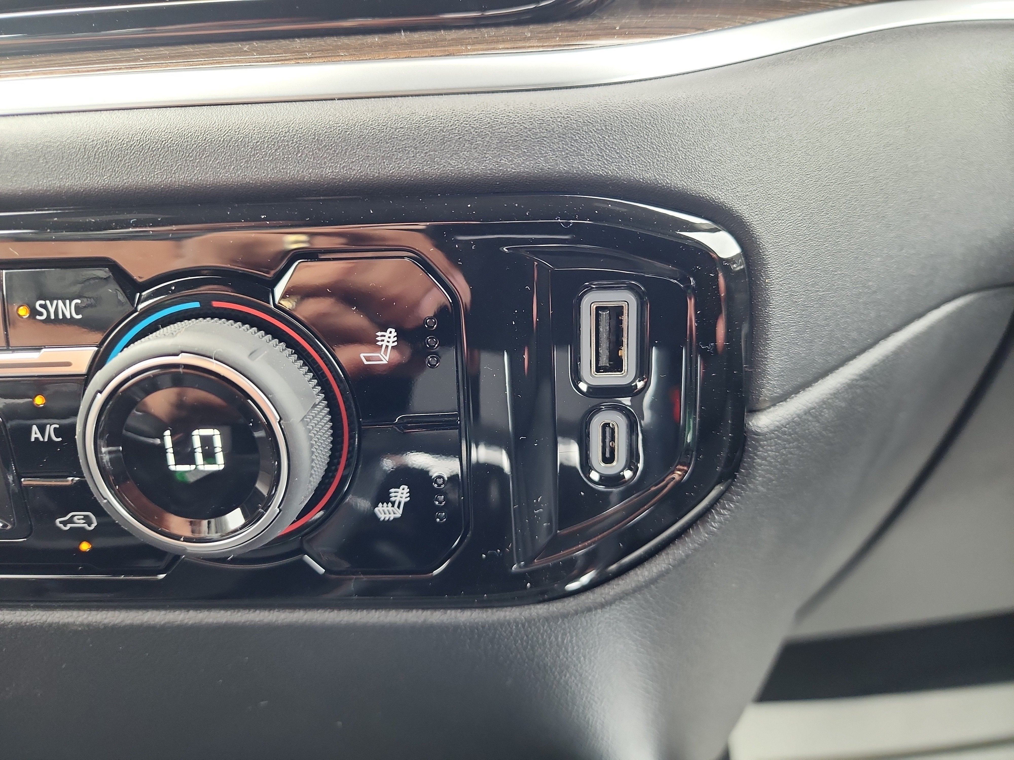 2026 Chevrolet Silverado 1500 RST - Photo 15