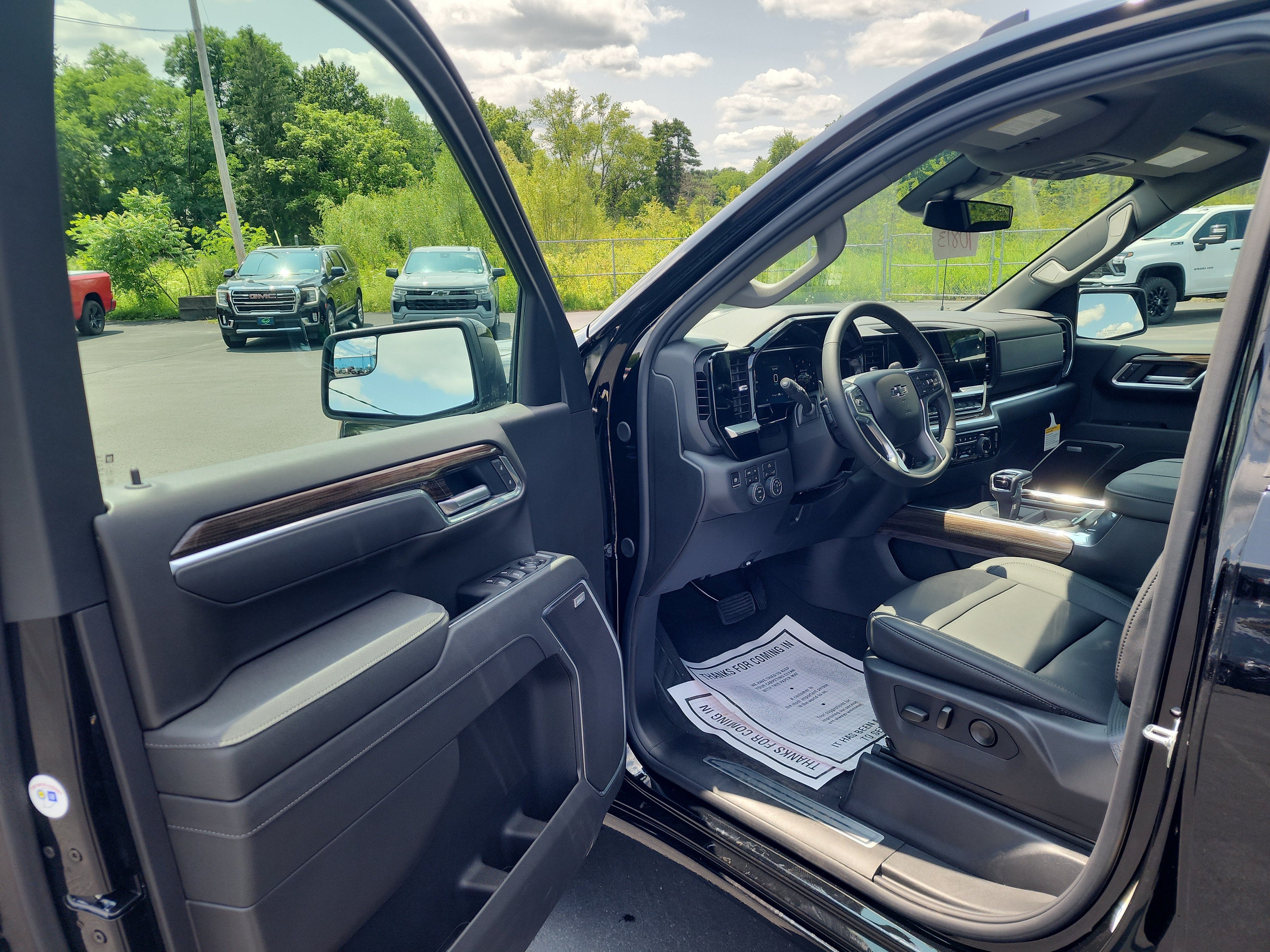 2026 Chevrolet Silverado 1500 RST - Photo 10
