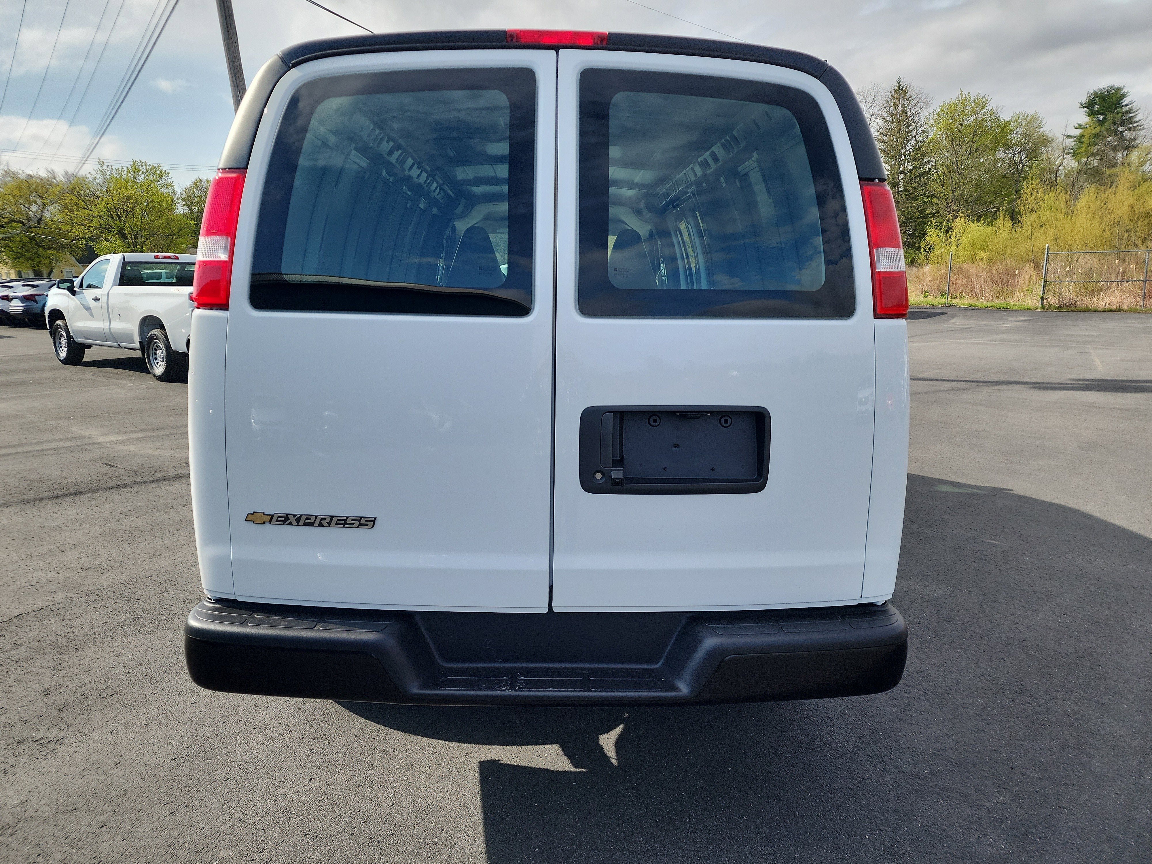 2026 Chevrolet Express Cargo WT
