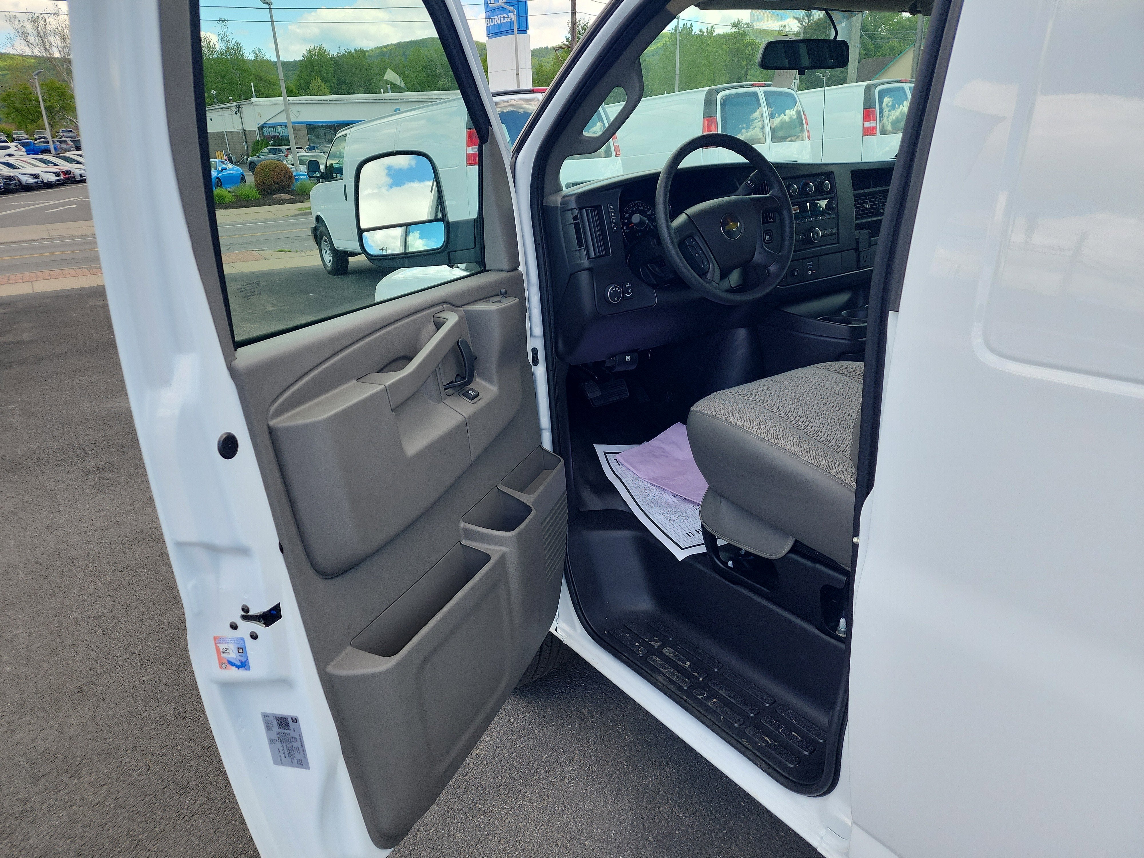 2026 Chevrolet Express Cargo WT
