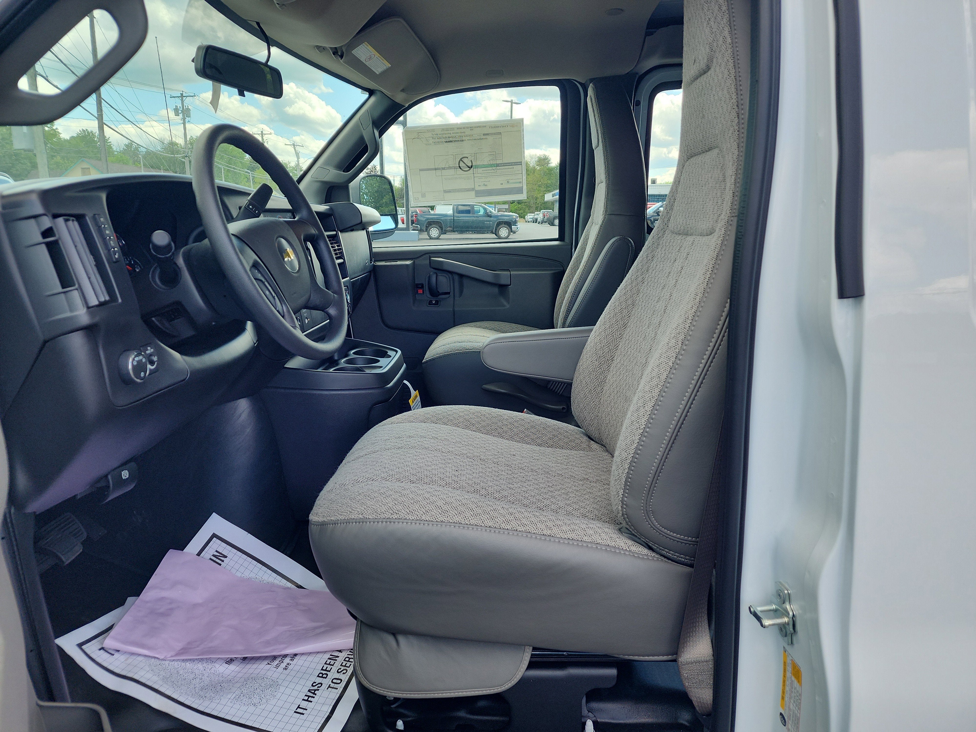 2026 Chevrolet Express Cargo WT