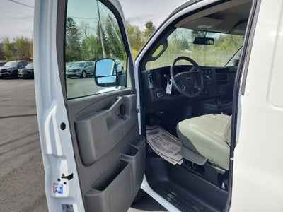 2026 Chevrolet Express Cargo WT