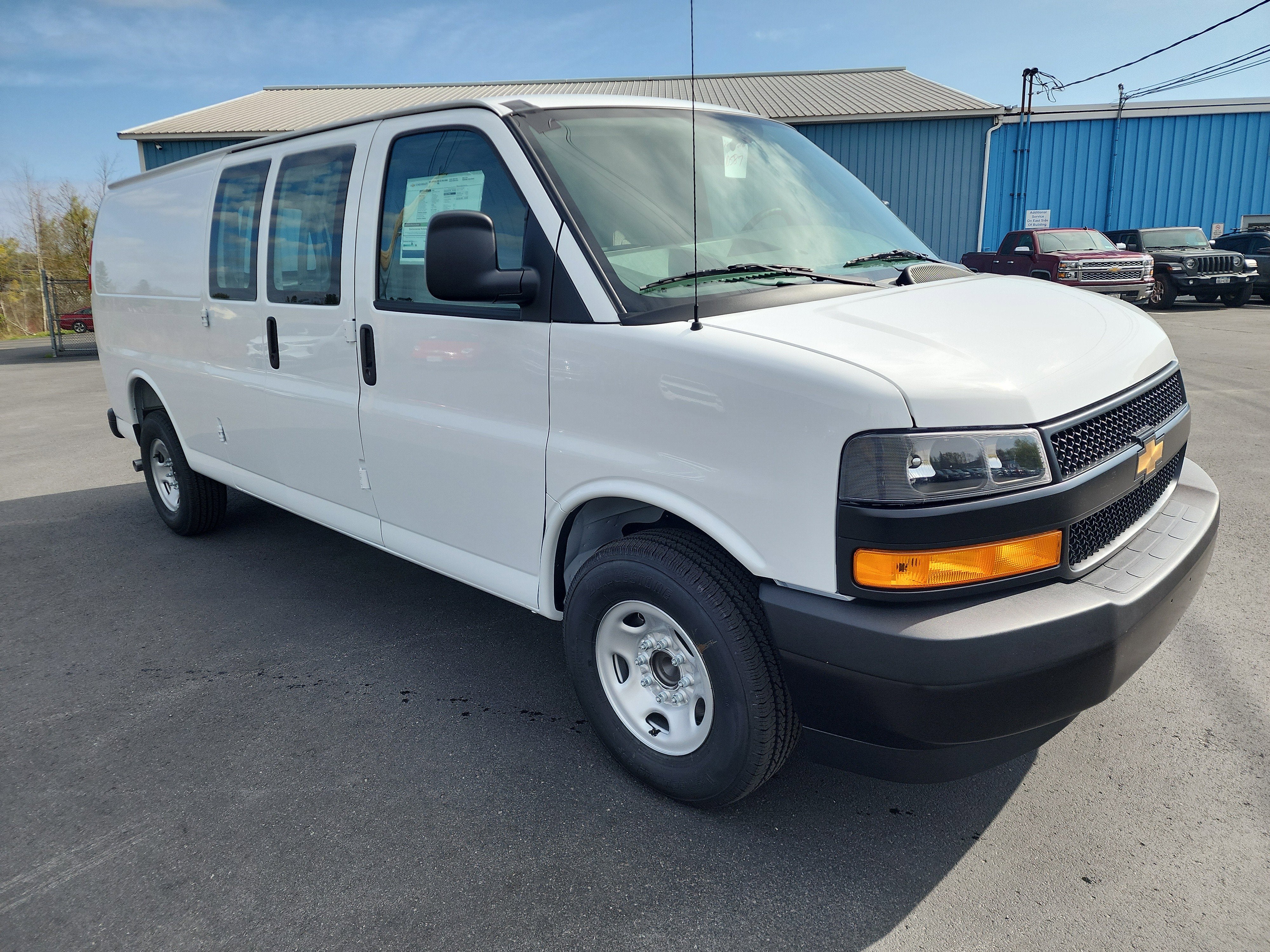 2026 Chevrolet Express Cargo WT