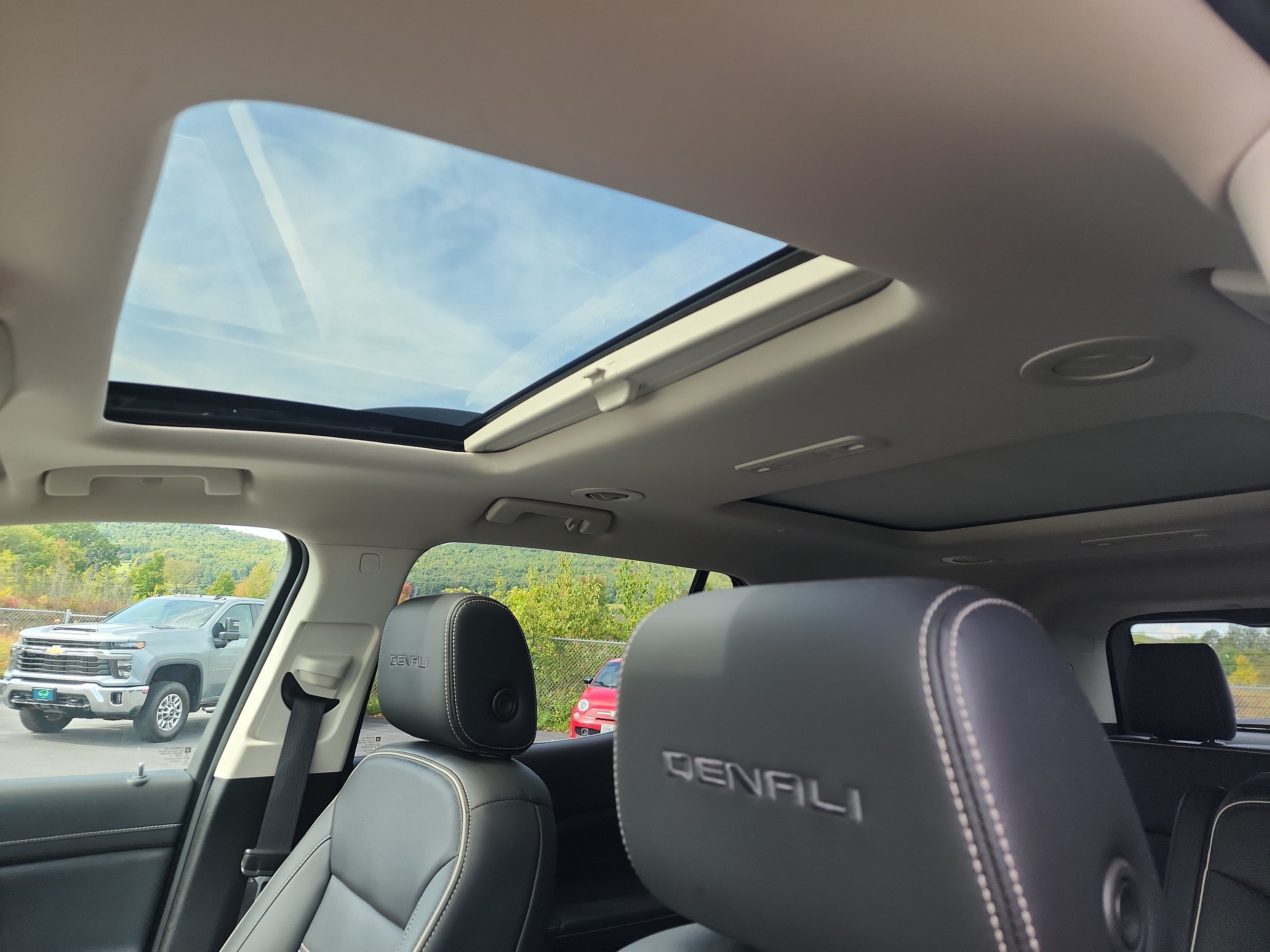 2021 GMC Acadia Denali - Photo 15
