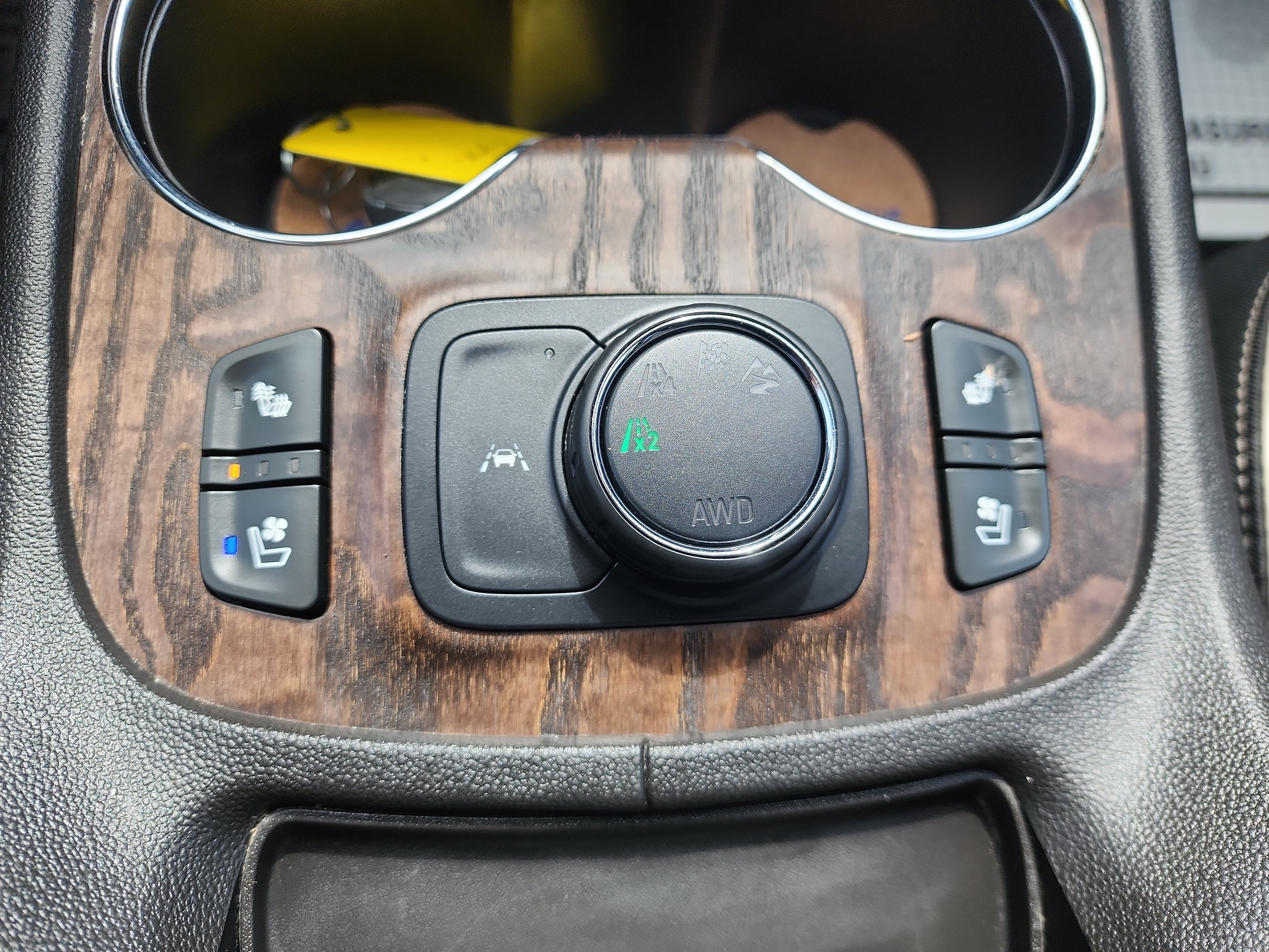 2021 GMC Acadia Denali - Photo 17