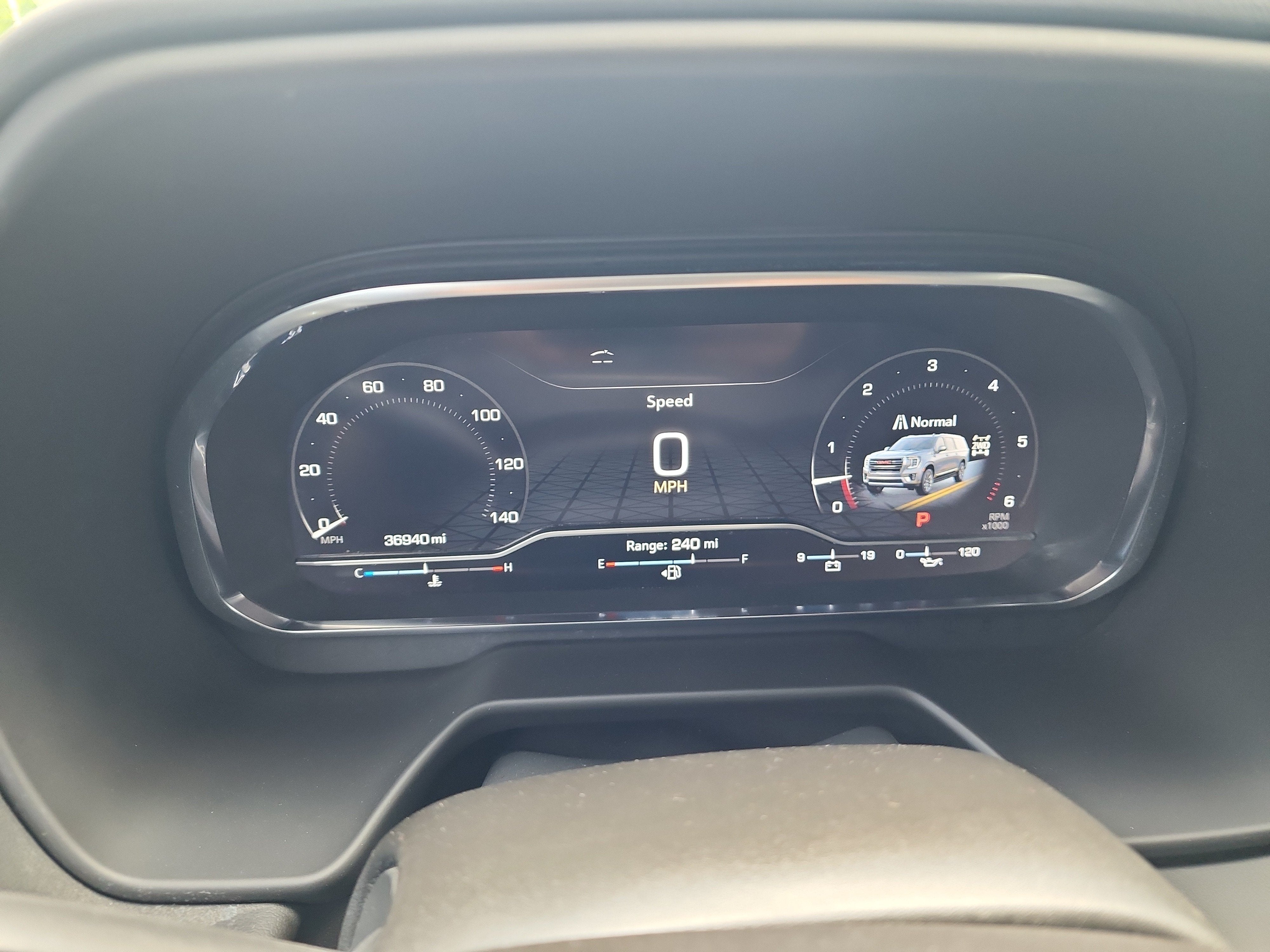 2024 GMC Yukon XL SLT