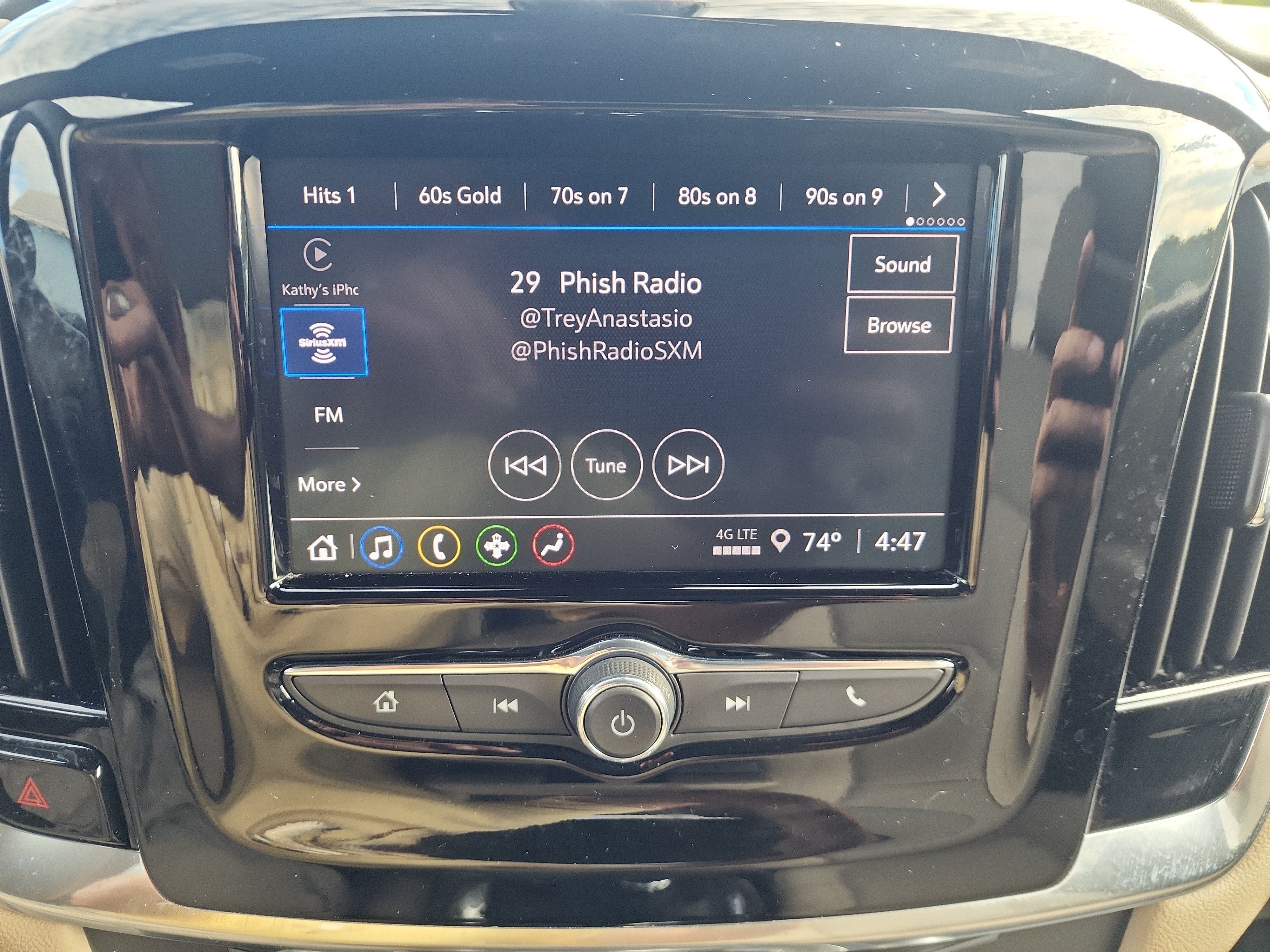 2023 Chevrolet Traverse LS - Photo 15