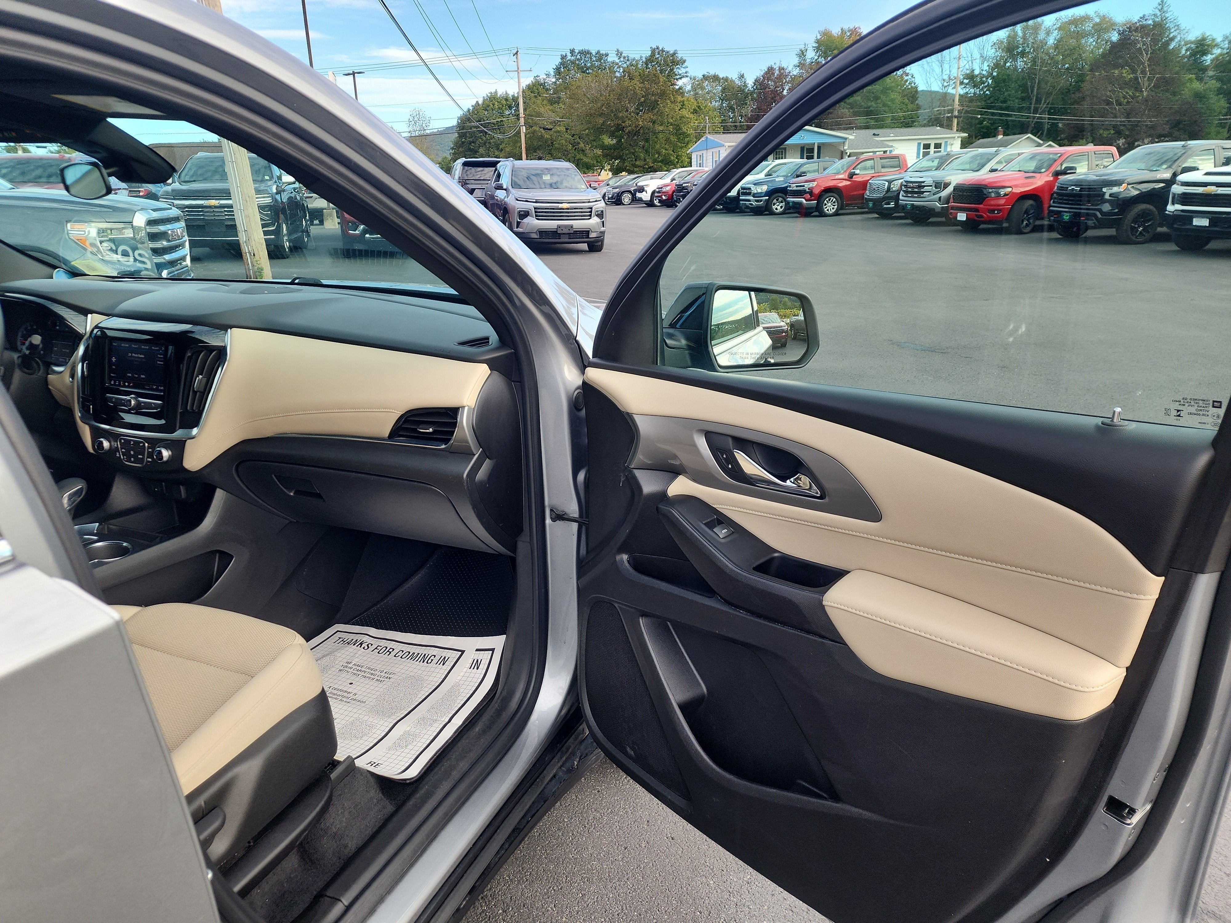 2023 Chevrolet Traverse LS - Photo 28