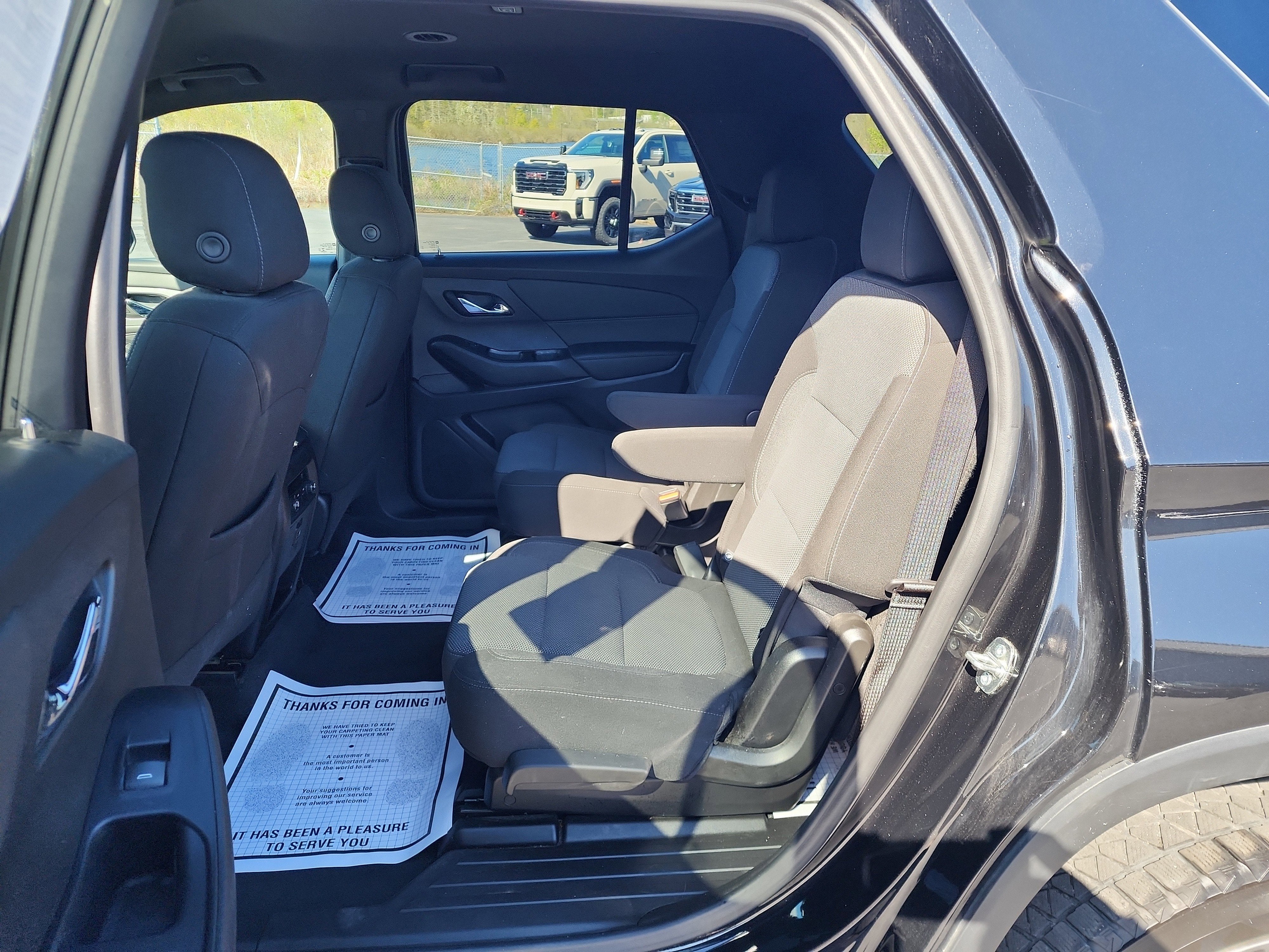 2022 Chevrolet Traverse LT Cloth