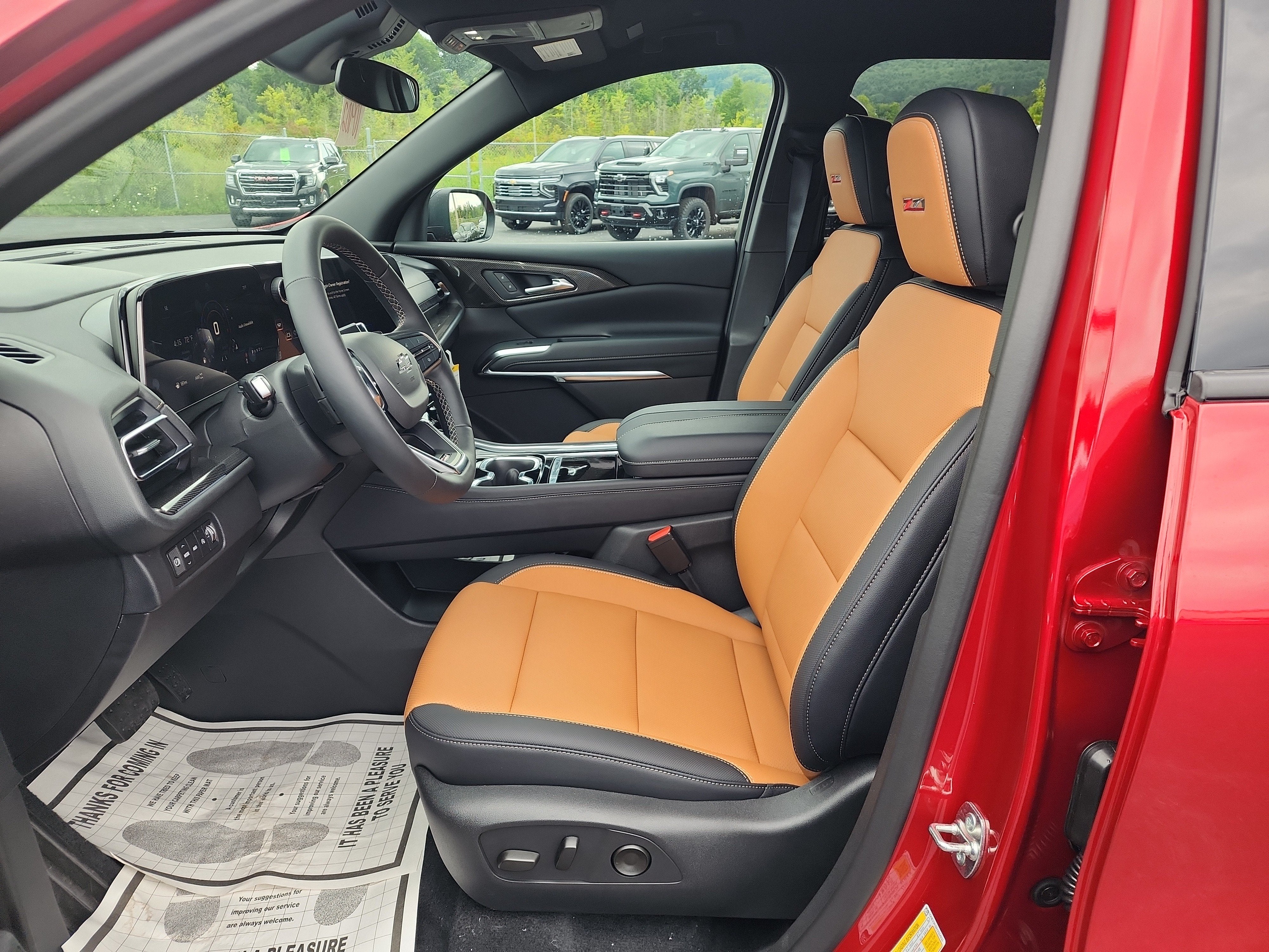 2027 Chevrolet Traverse Z71 - Photo 11