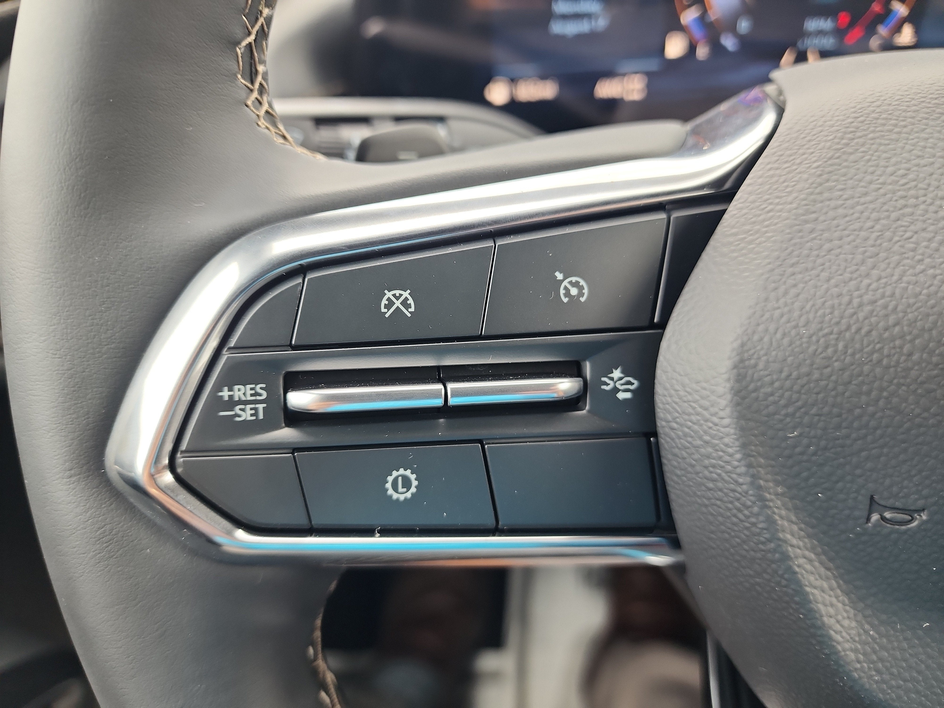 2027 Chevrolet Traverse Z71 - Photo 19
