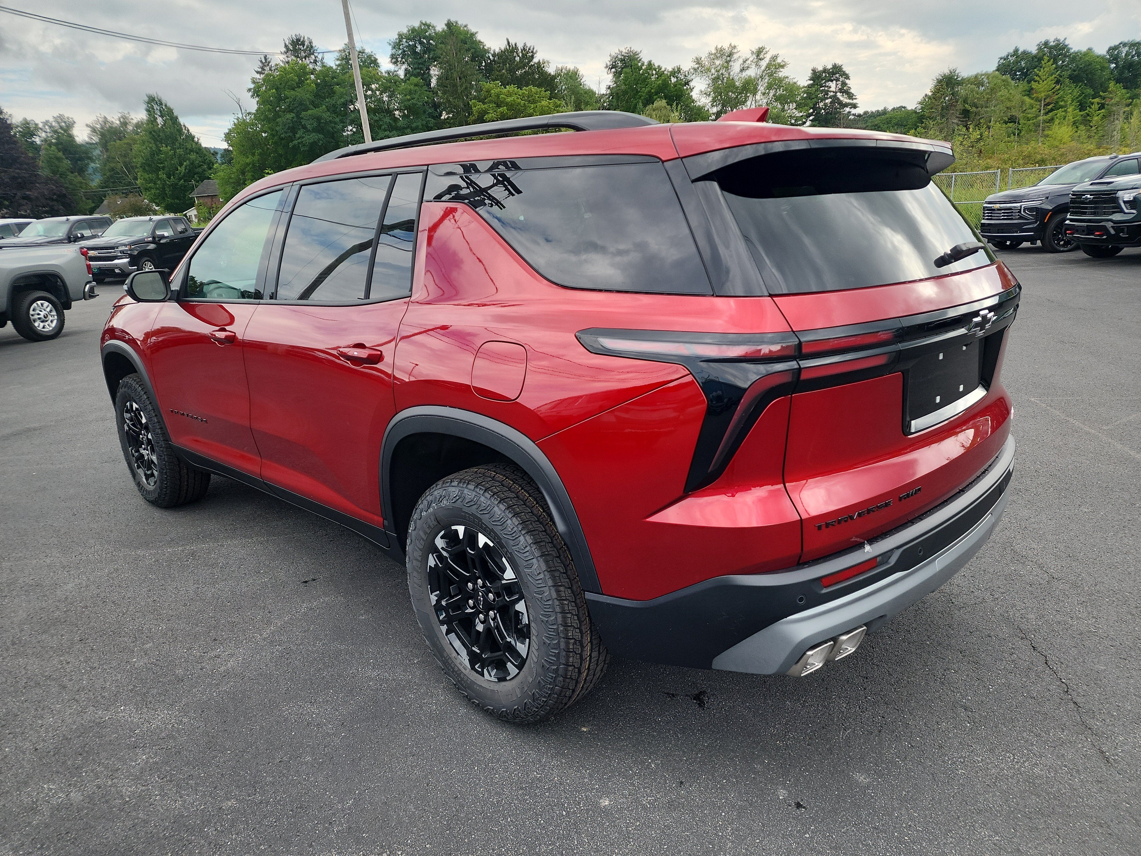 2027 Chevrolet Traverse Z71 - Photo 6