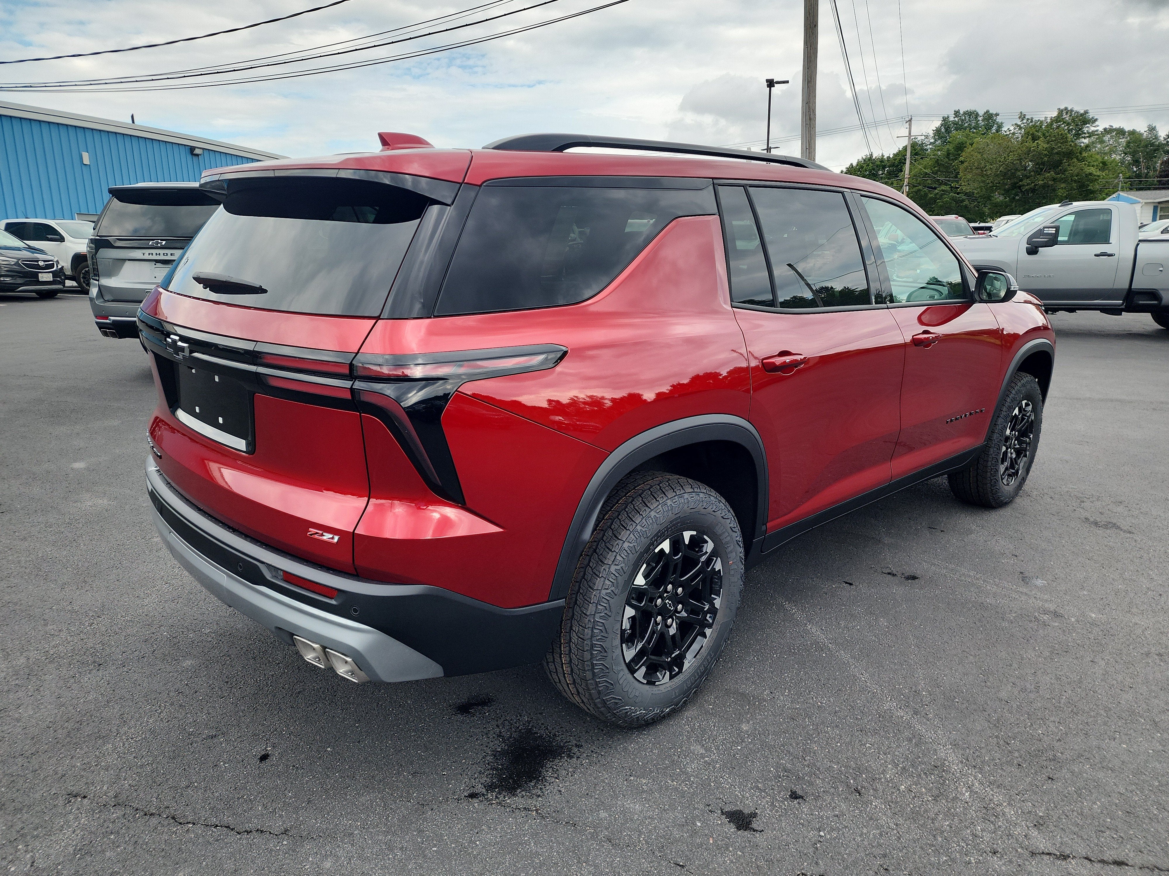 2027 Chevrolet Traverse Z71 - Photo 8