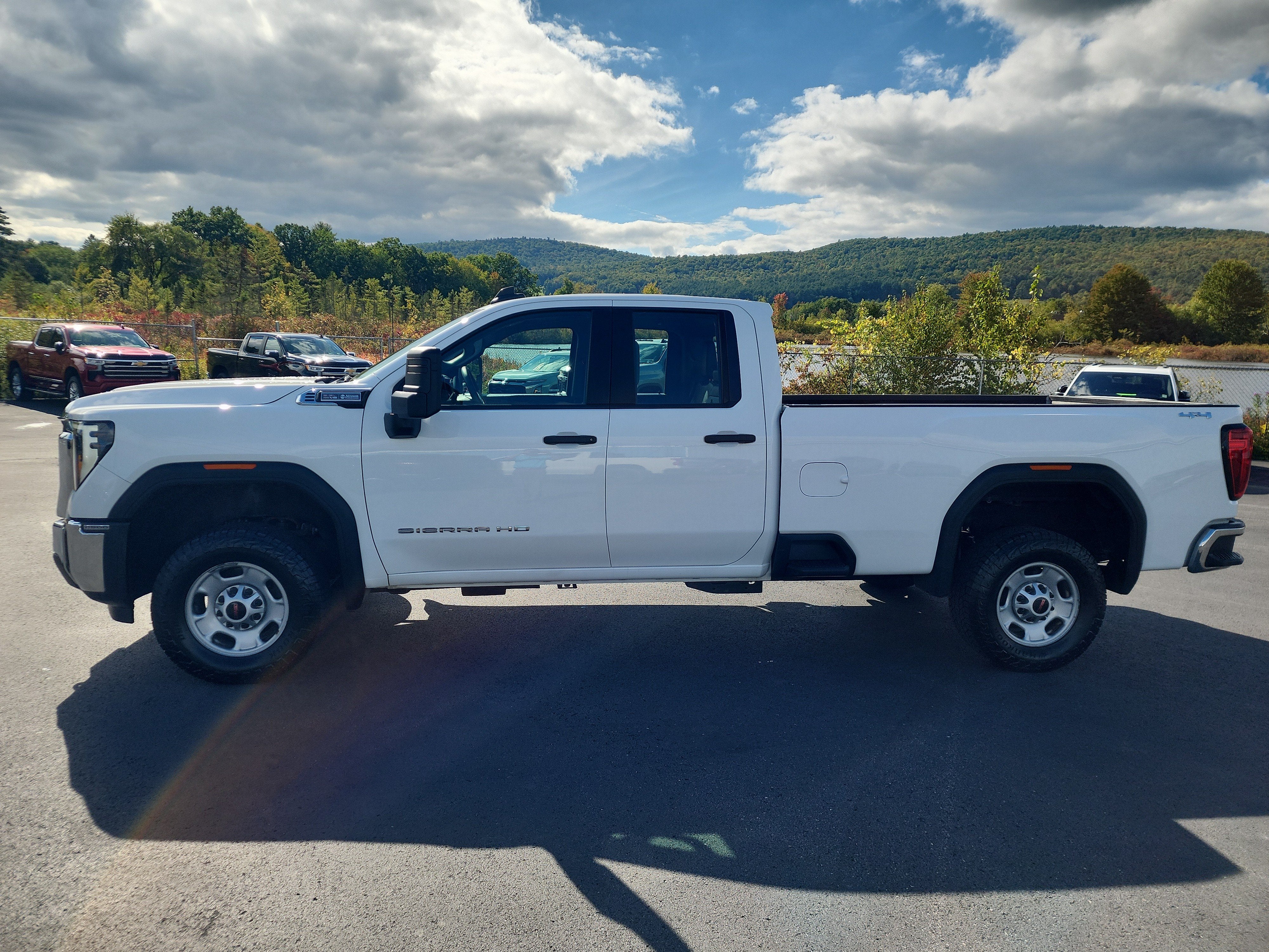 2024 GMC Sierra 2500 HD Pro