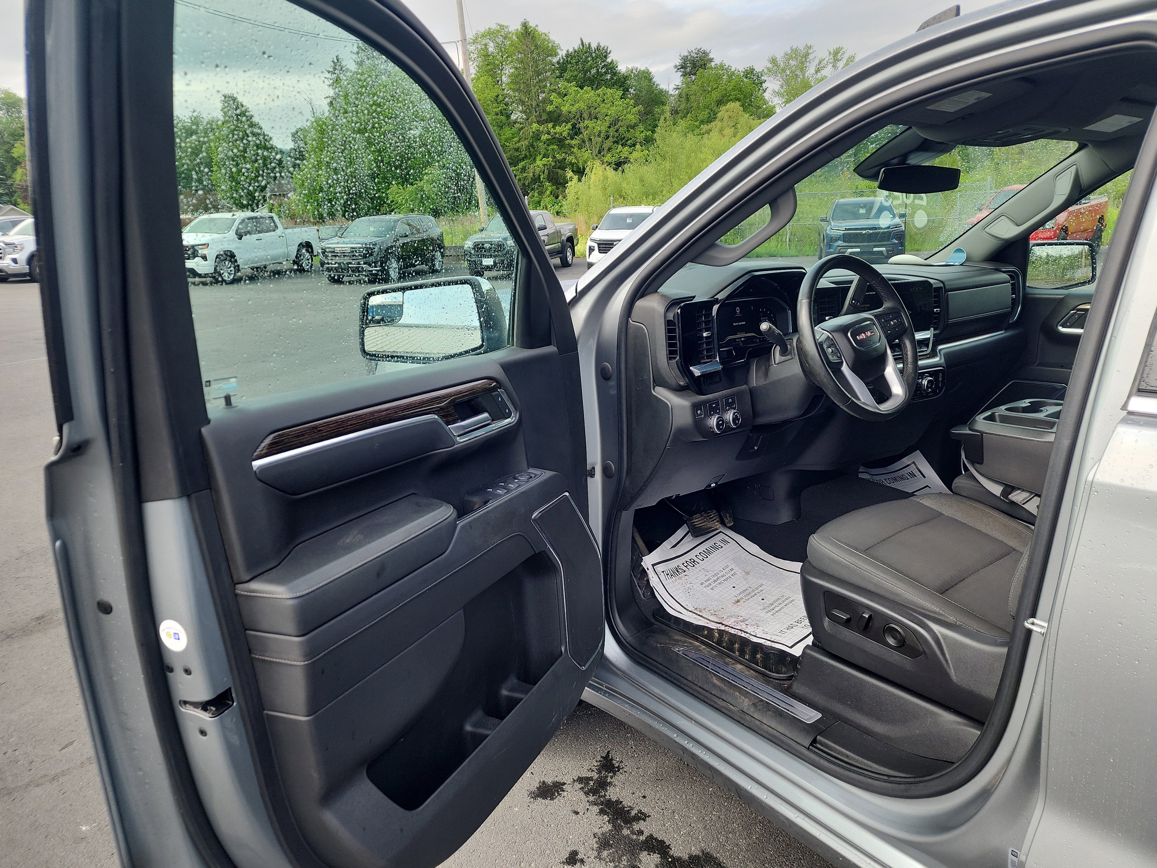 2023 GMC Sierra 1500 SLE