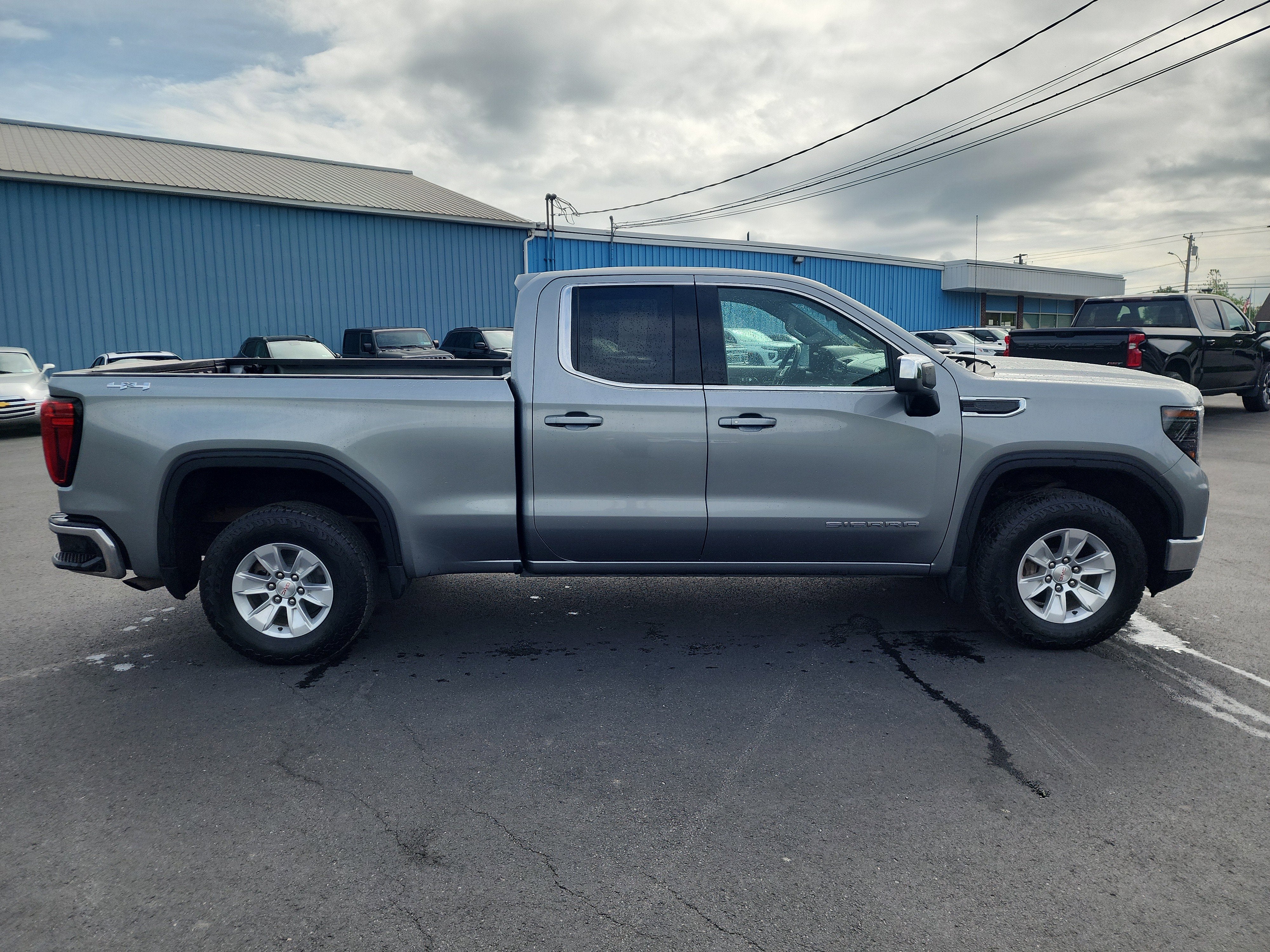 2023 GMC Sierra 1500 SLE
